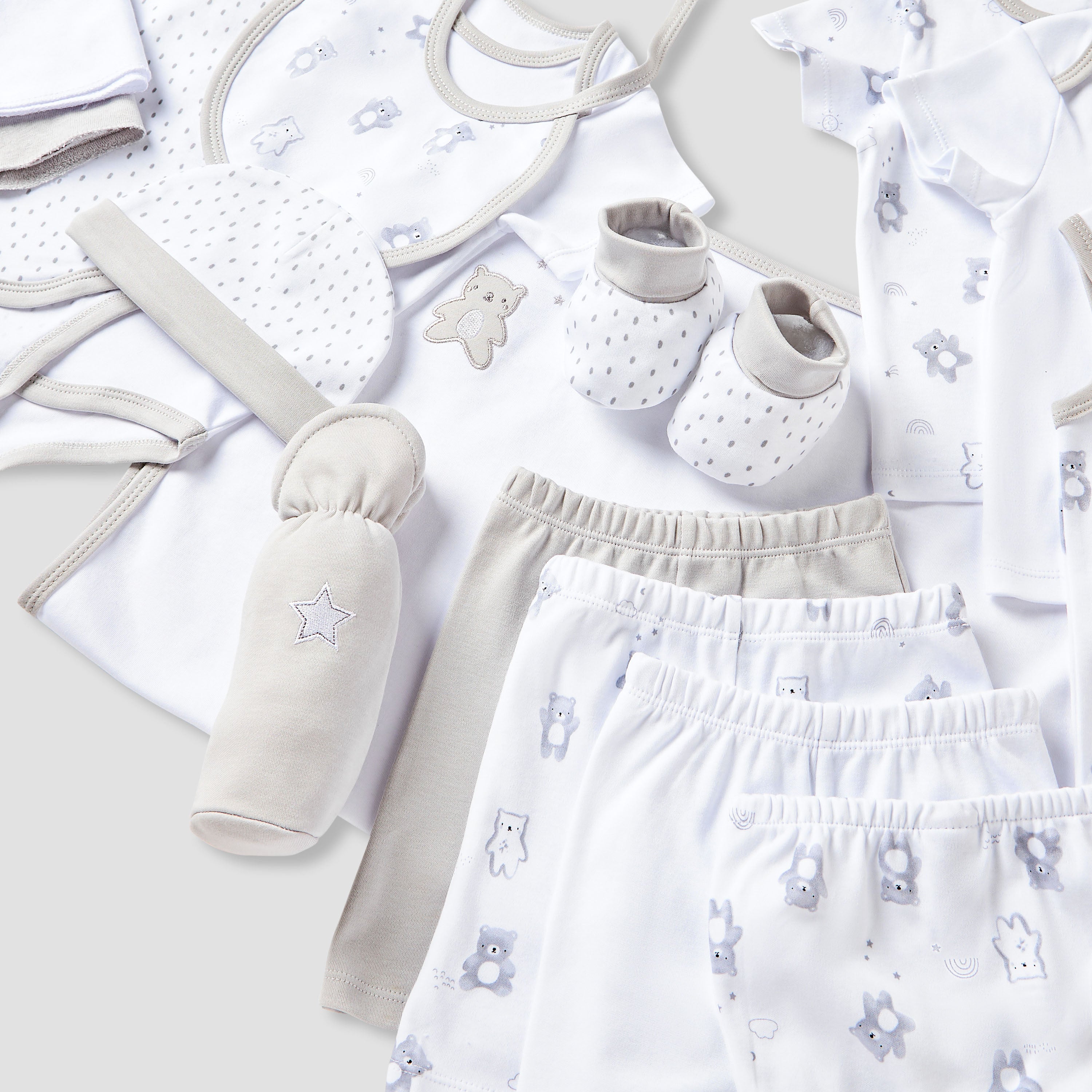 Juniors 21-Piece Assorted Clothing Gift Set