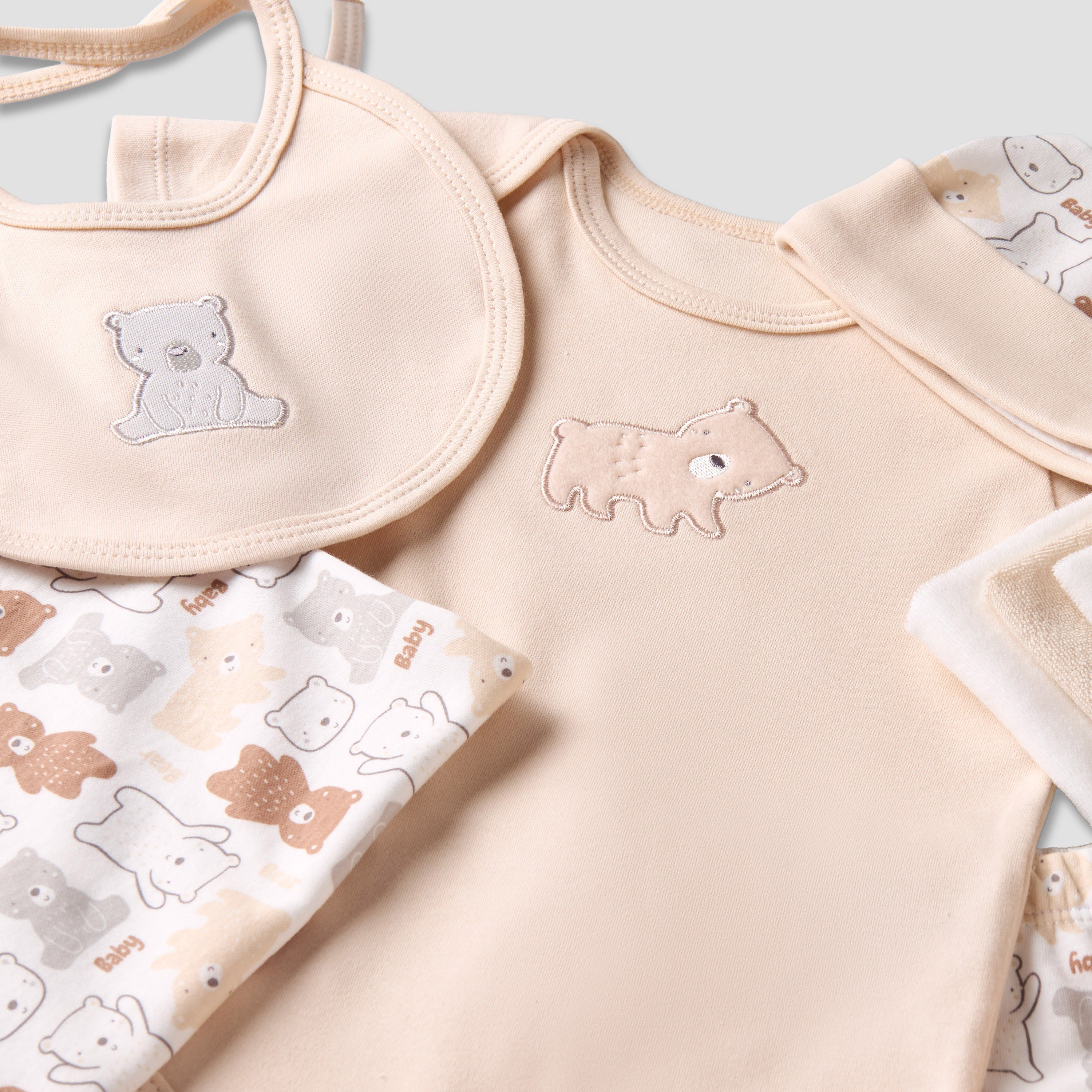 Set of 12 Juniors Clothing Gift Set with Bear Print