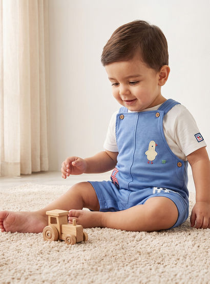Juniors Round Neck Short Sleeves T-shirt and Dungaree Set with Applique-baby-boys-clothing-setsandcoords-image-1