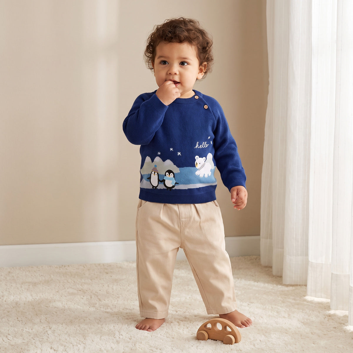 Juniors Crew Neck Long Sleeves Sweater and Pants Set with Penguin Applique