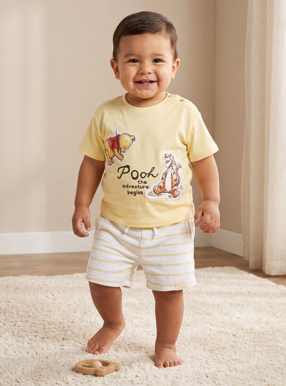 Disney Crew Neck Short Sleeves T-shirt and Shorts Set with Winnie The Pooh Applique-baby-boys-clothing-setsandcoords-image-1