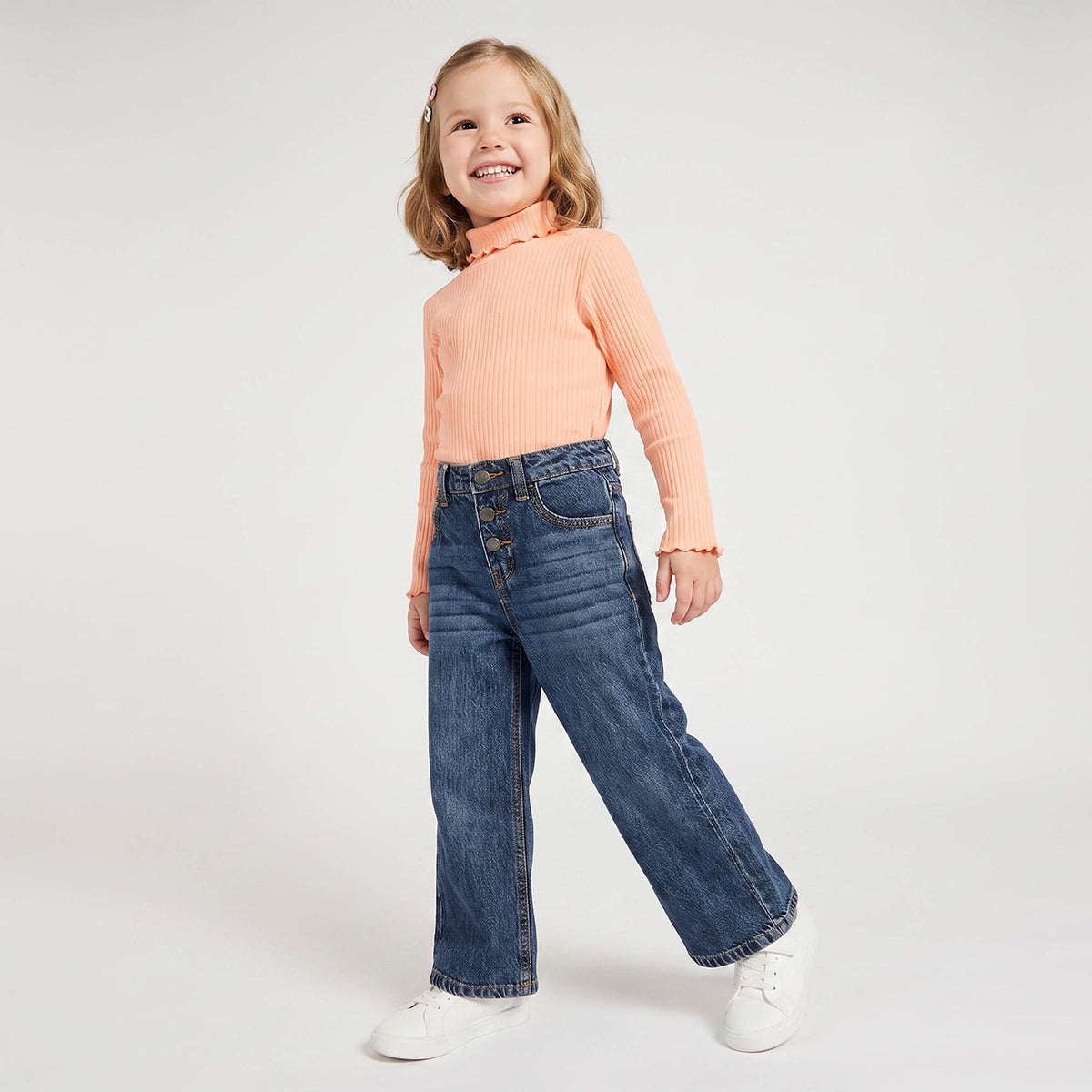 Juniors Turtleneck Long Sleeves T-shirt with Ribbed Design
