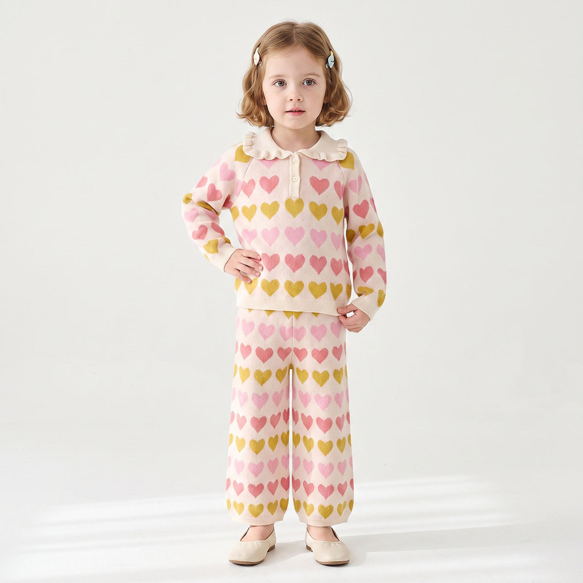 Juniors Collared Long Sleeves Sweater and Pants Set with Heart Print