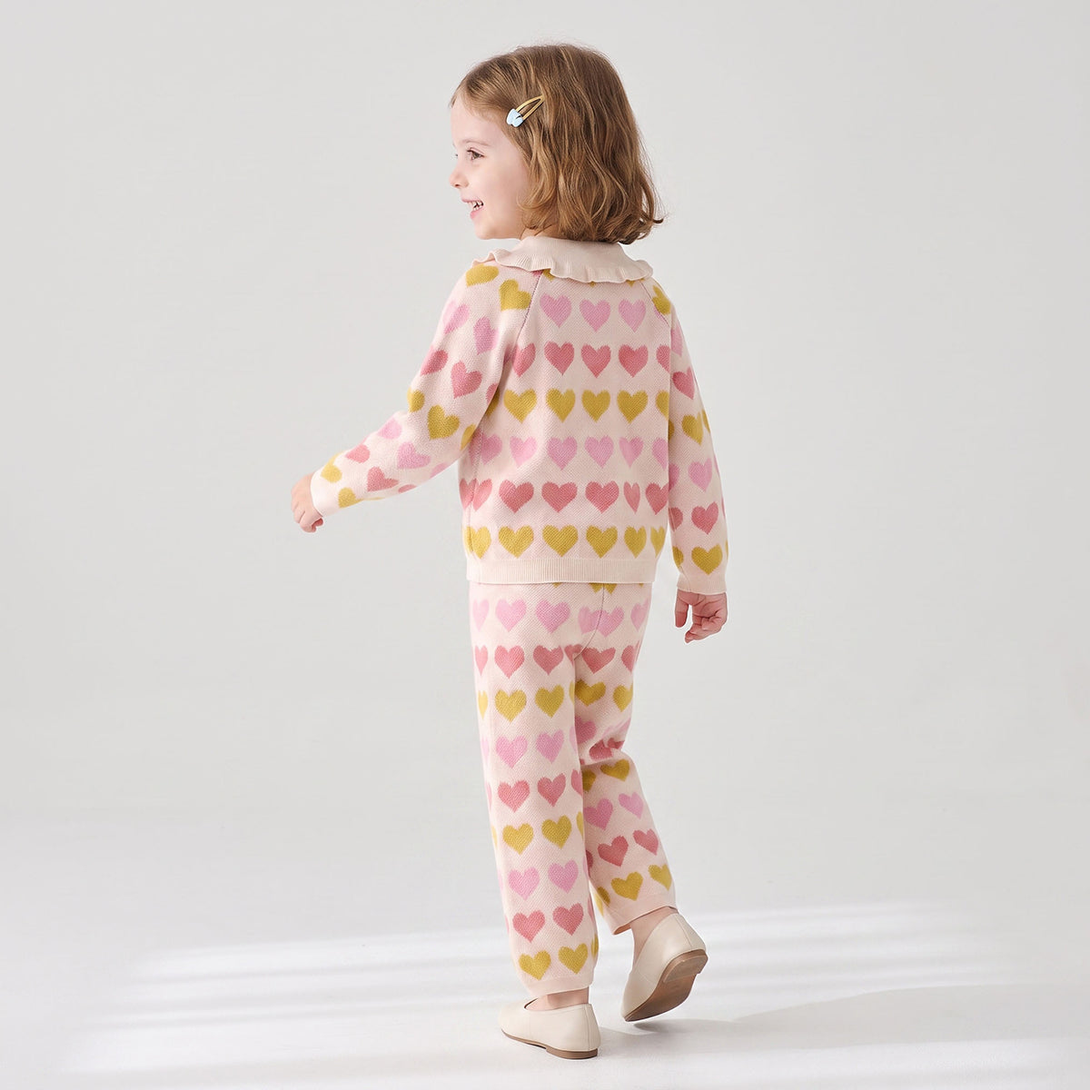 Juniors Collared Long Sleeves Sweater and Pants Set with Heart Print