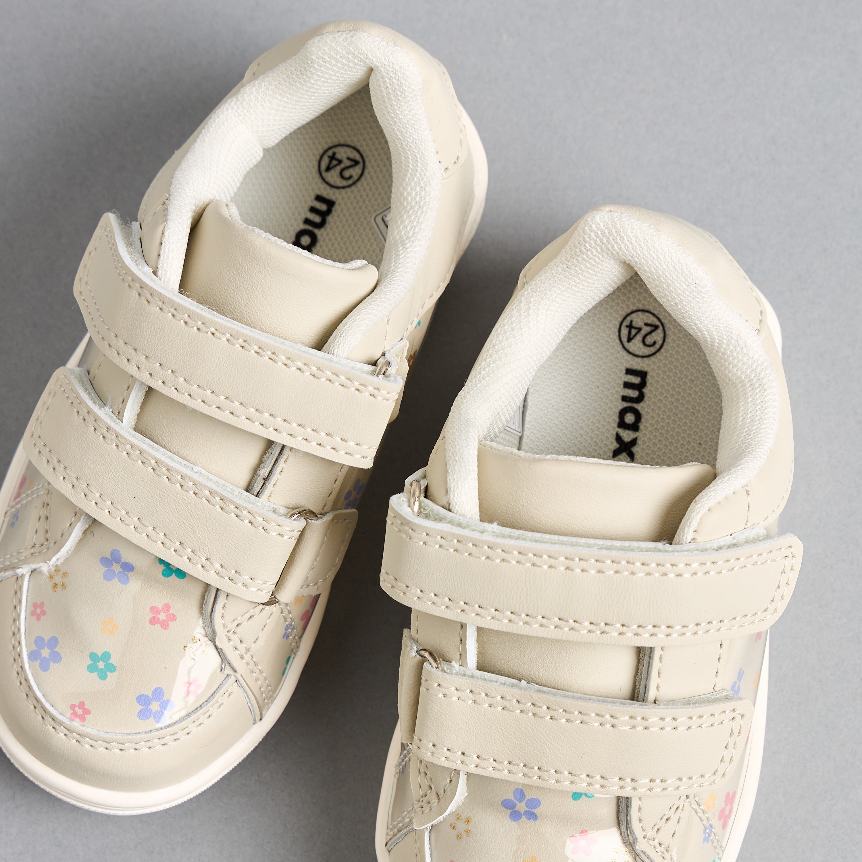 All-Over Floral Print Sport Shoes with Hook and Loop Closure