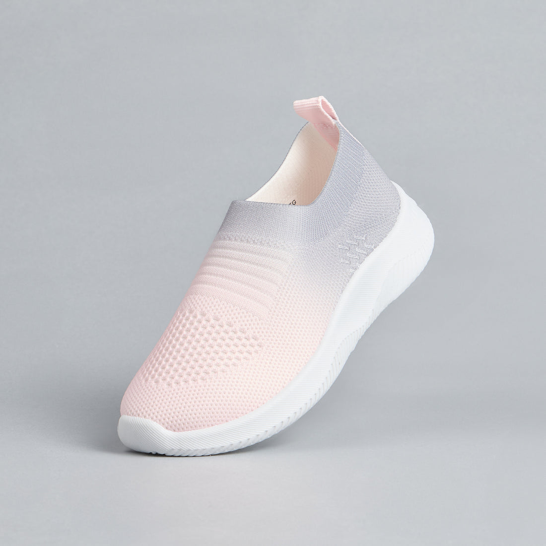Ombre Flyknit Slip-On Sneakers - Pink / 20