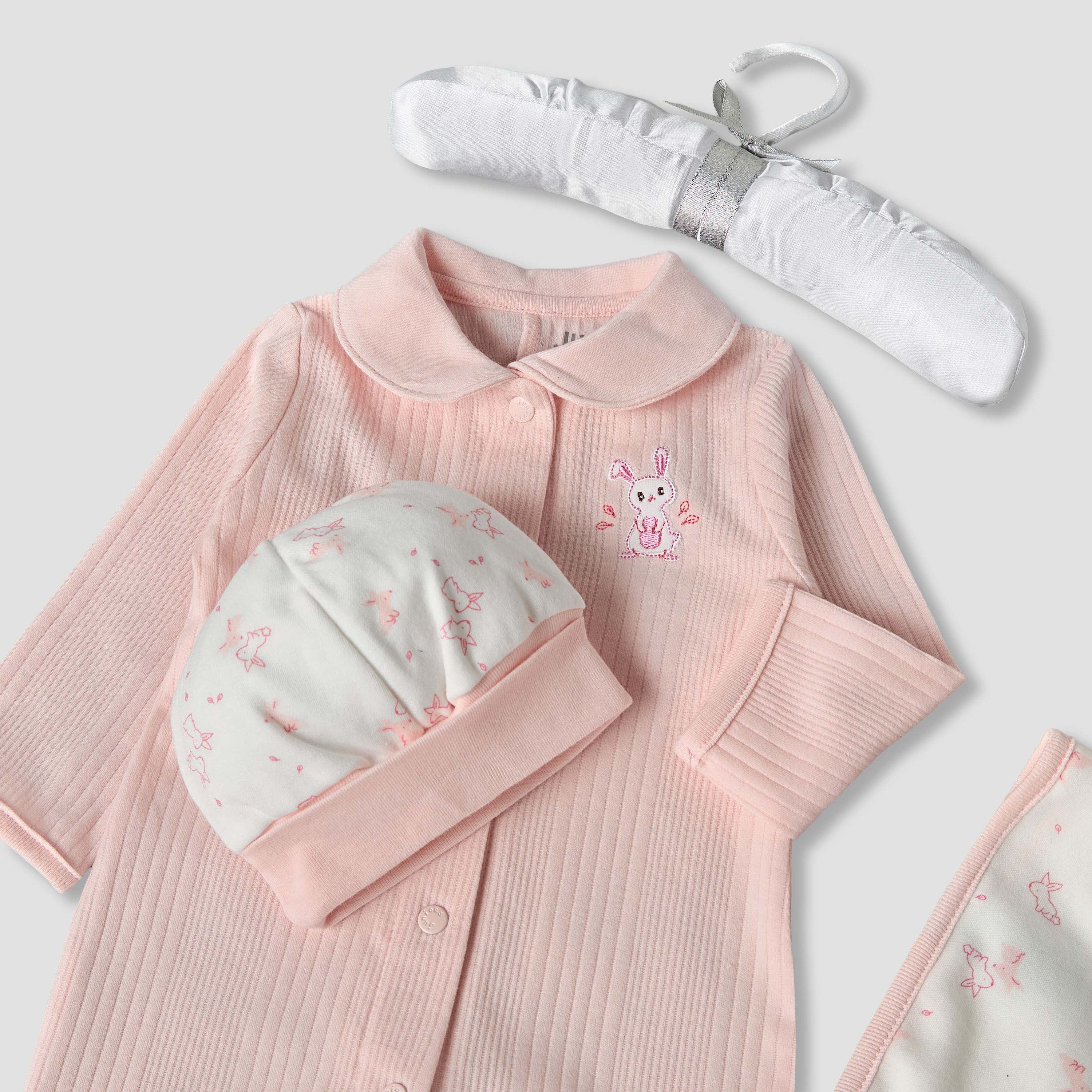 Set of 5 Juniors Clothing Gift Set with Print