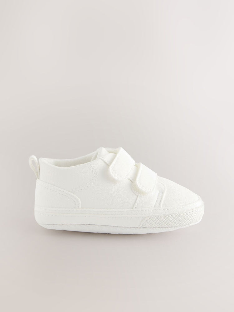White Touch Fastening Baby Trainers (0-2mths)