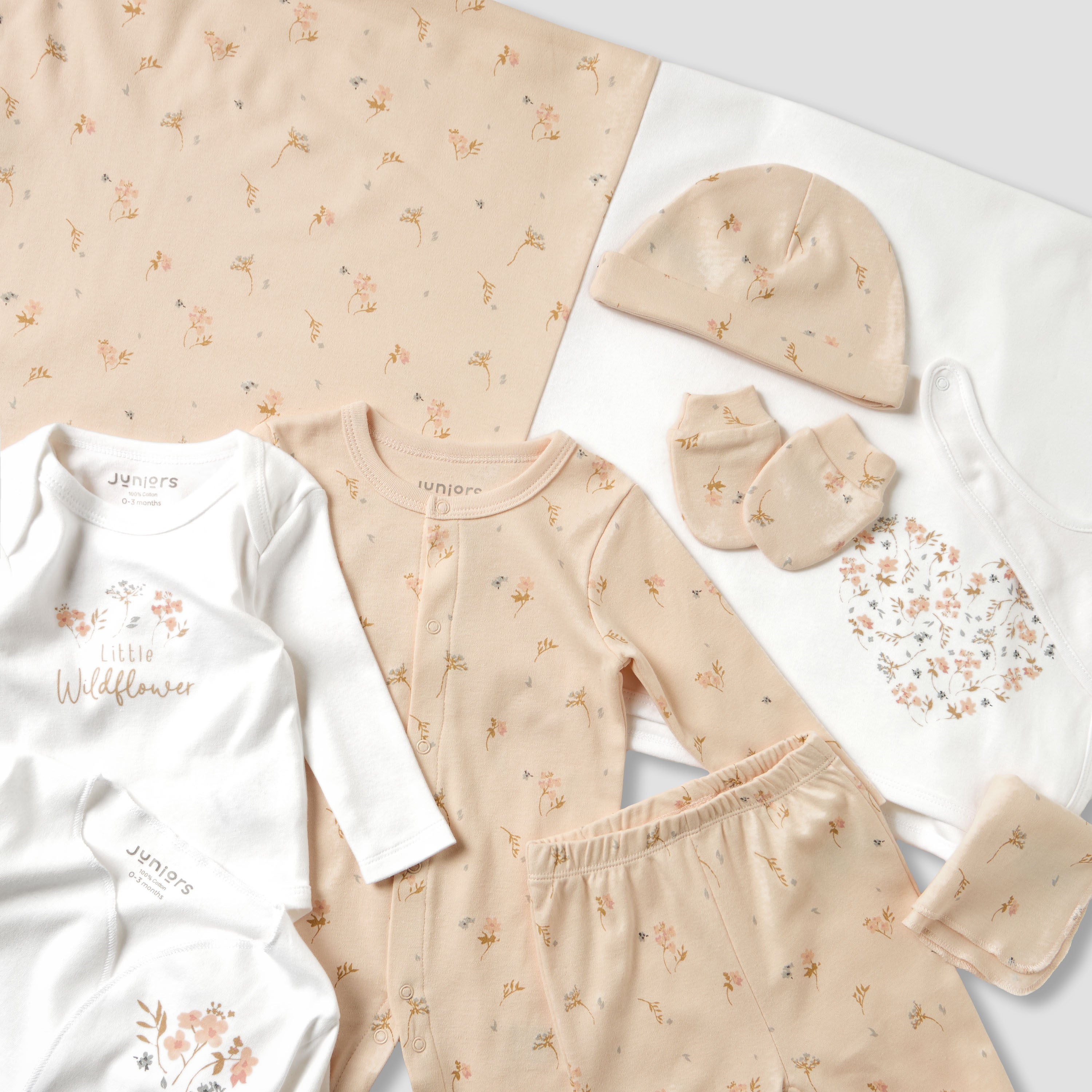 Pack of 9 Juniors Clothing Gift Set with Print