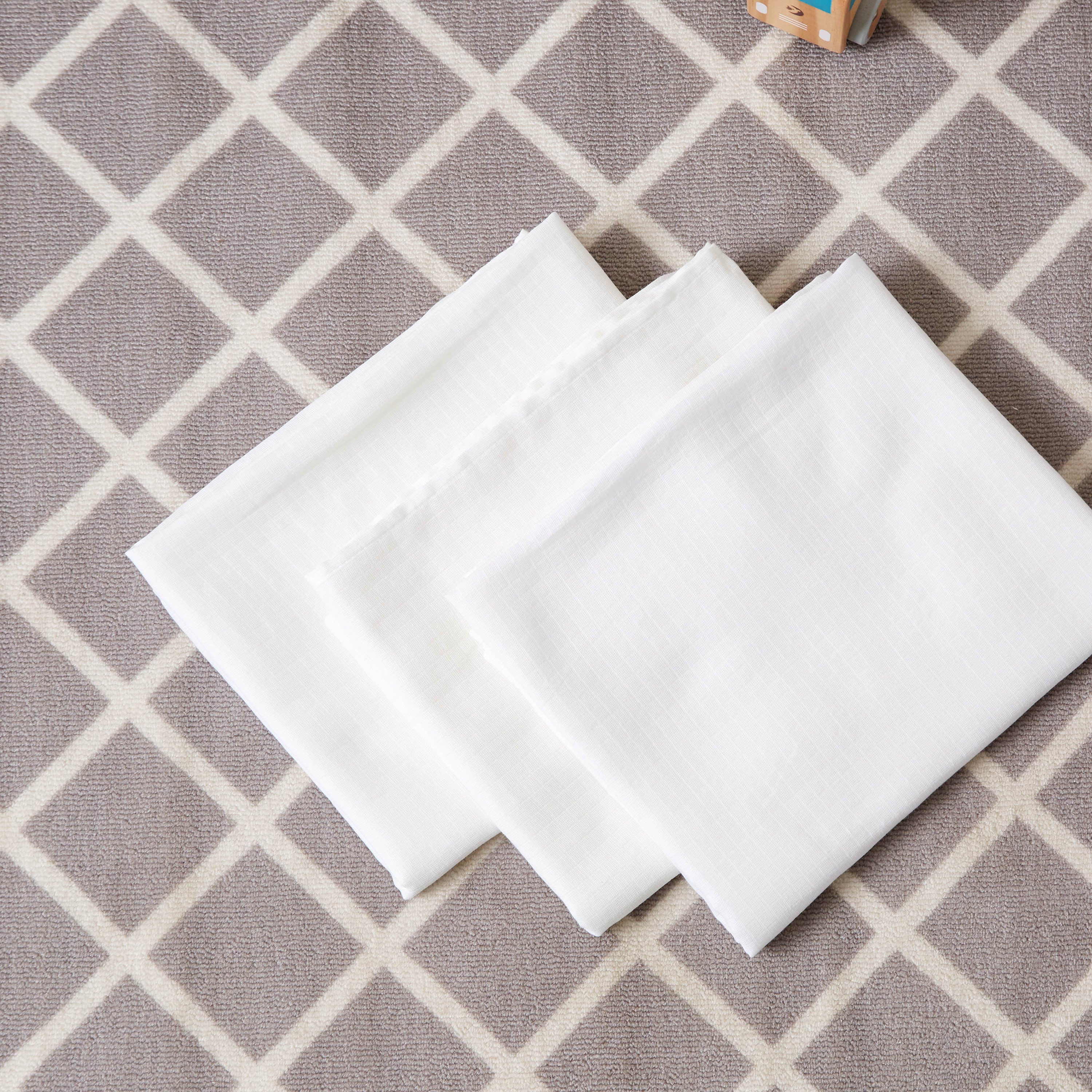 Juniors 3-Piece Checked Blanket Set - 110x90 cms