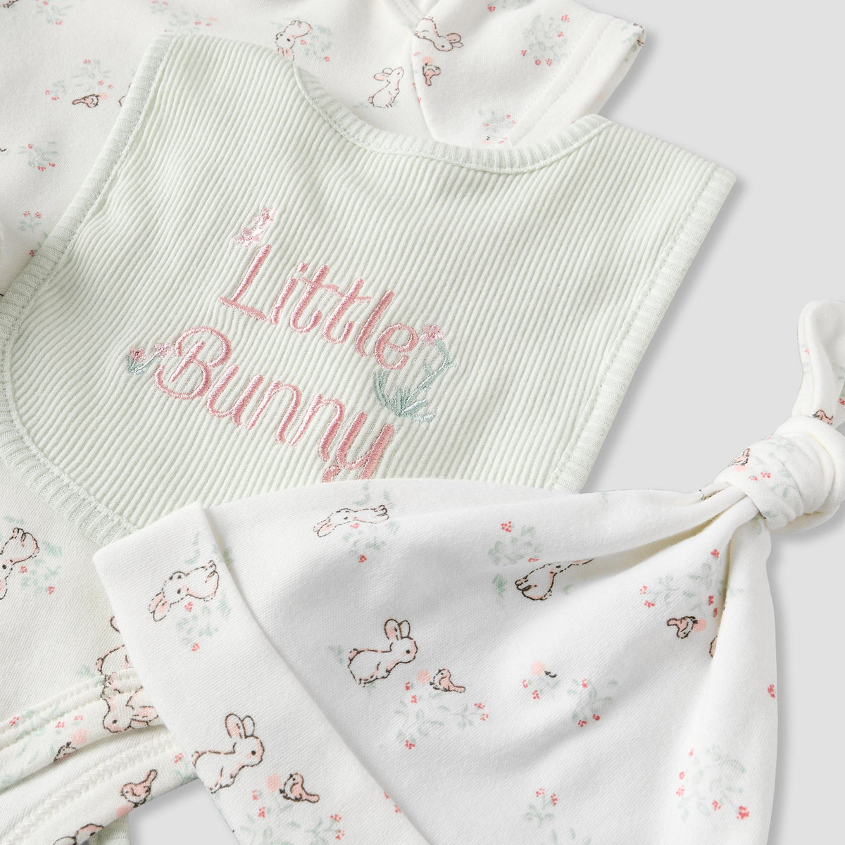 Set of 8 Juniors Clothing Gift Set with Bunny Print