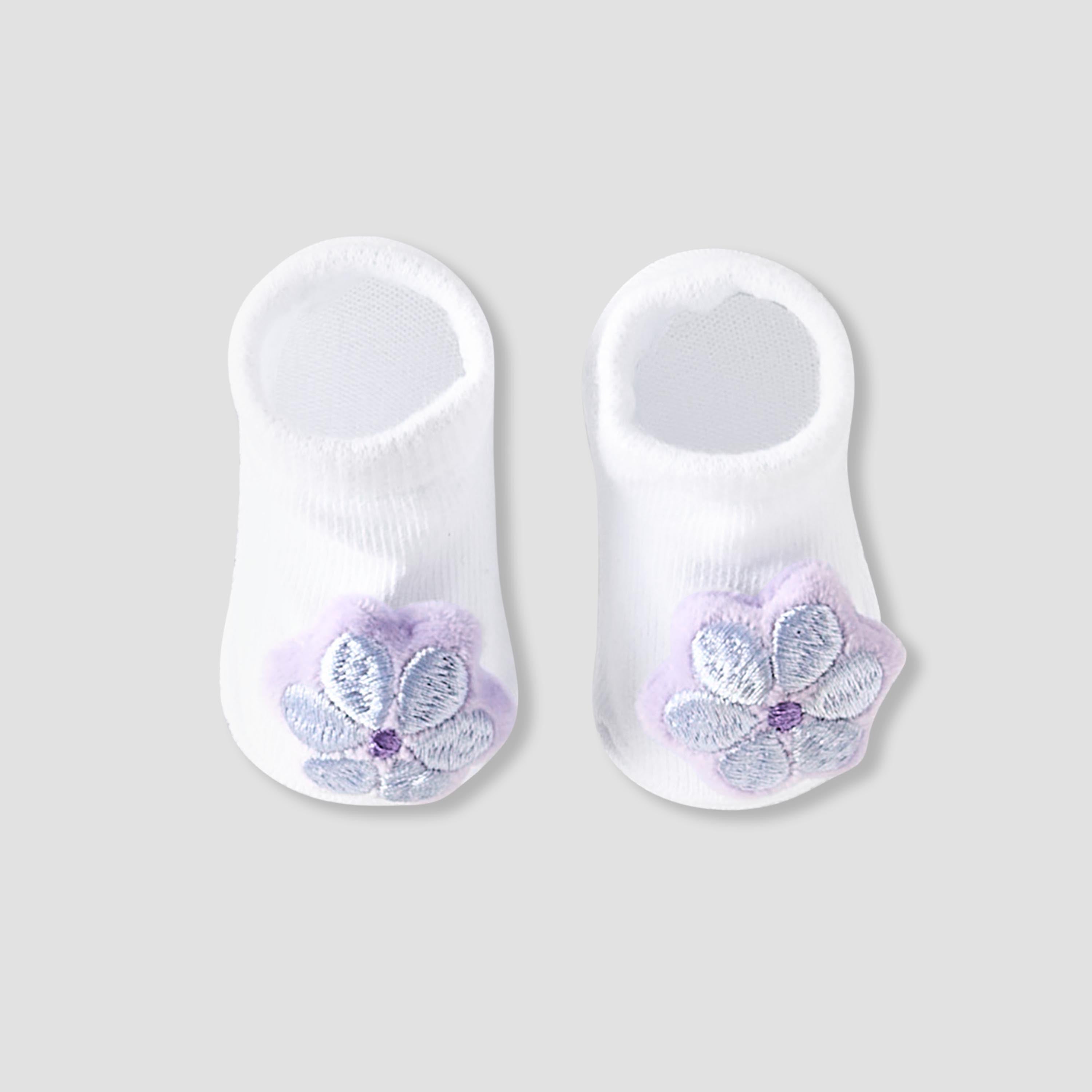 Set of 12 Juniors Clothing Gift Set with Floral Print