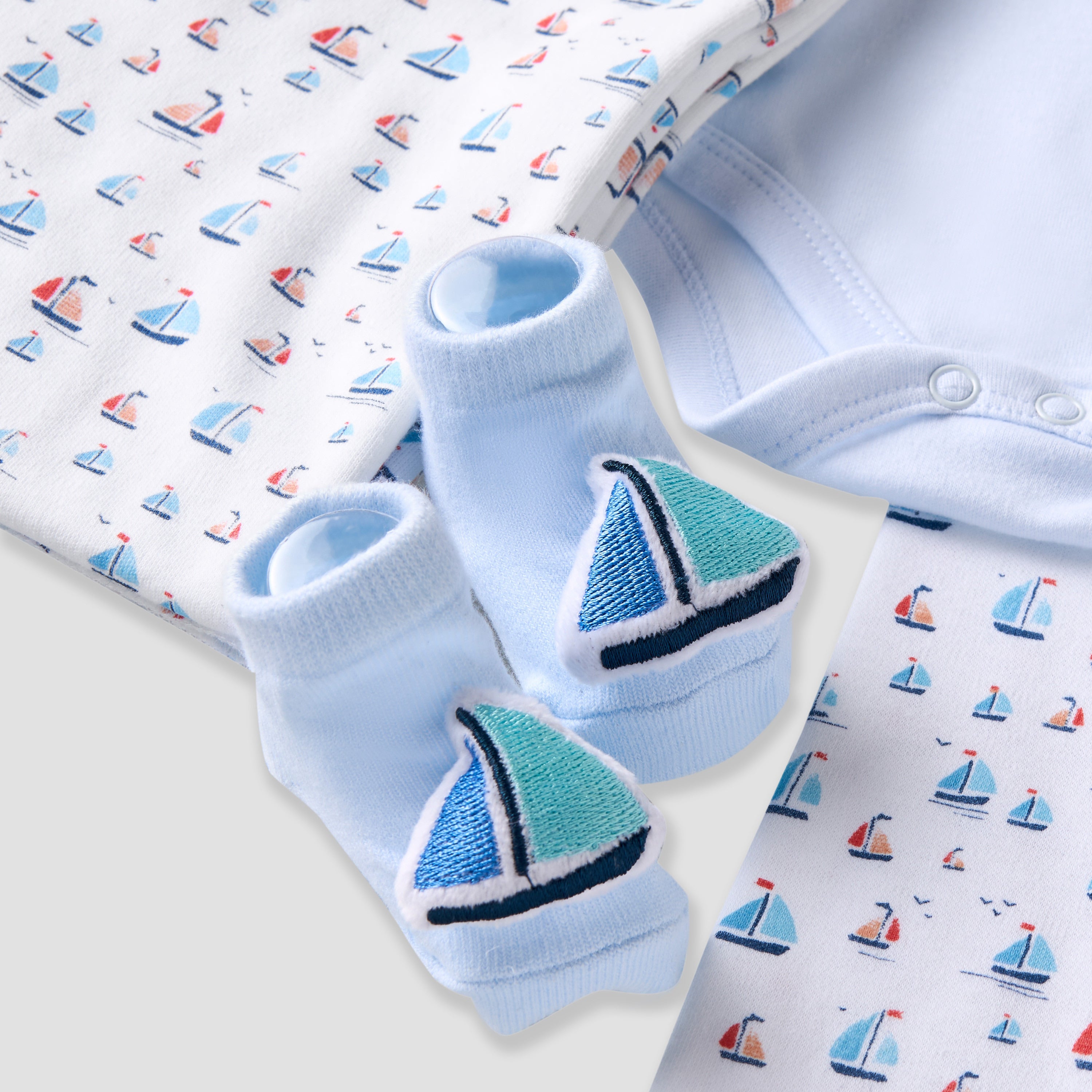 Set of 12 Juniors Clothing Gift Set with Sailboat Print