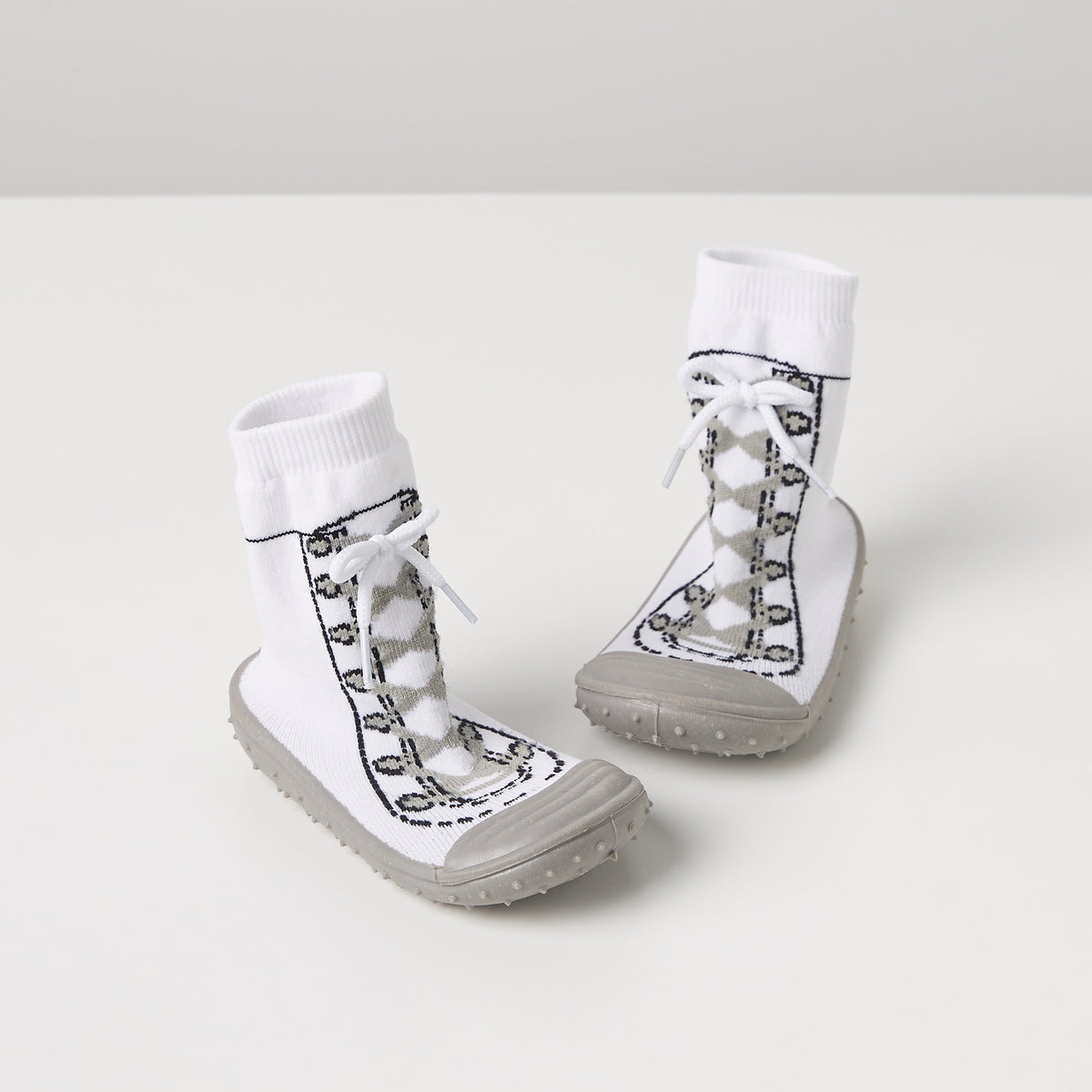 Juniors Textured Slip-On Booties