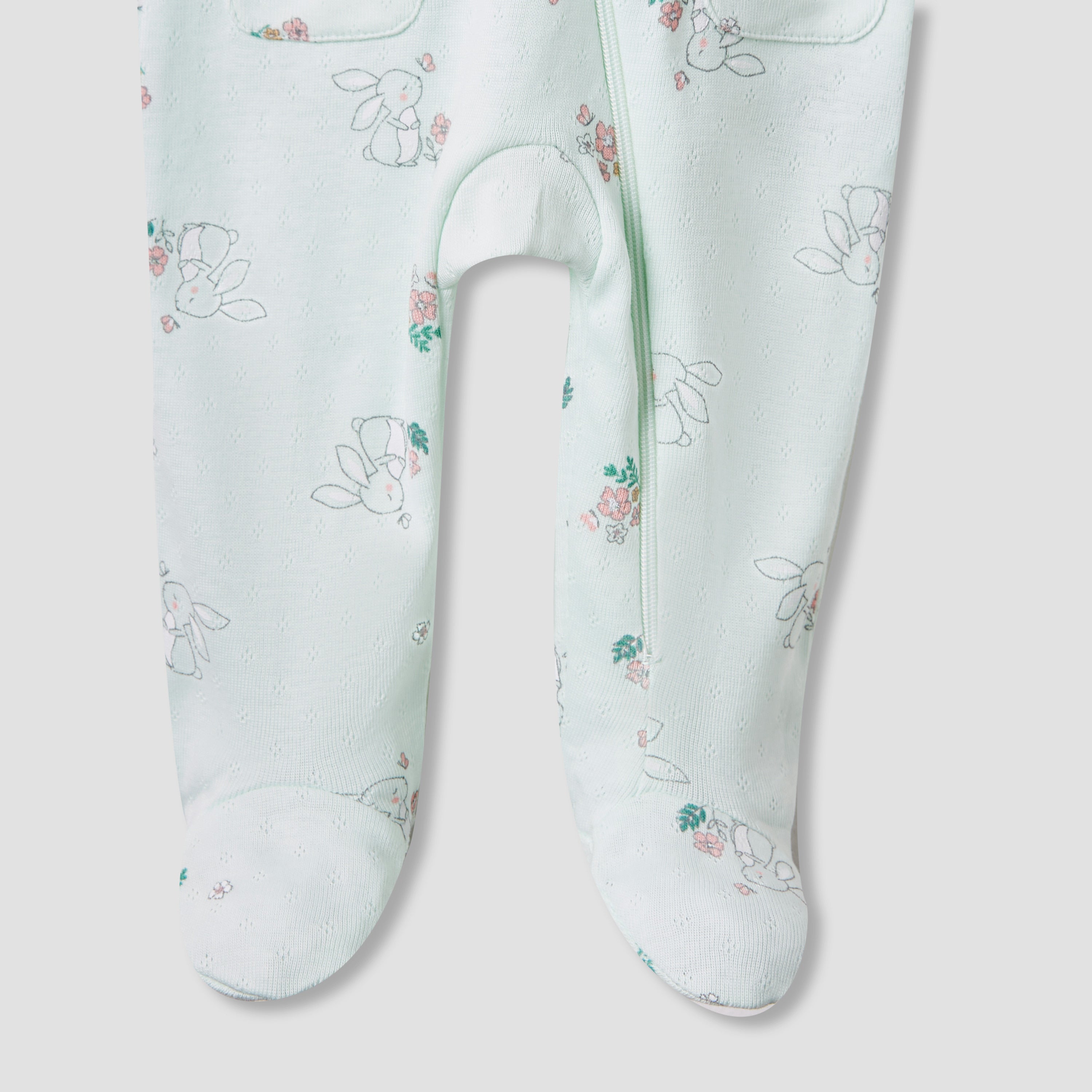 Juniors Printed Sleepsuit with Long Sleeves and Zip Closure