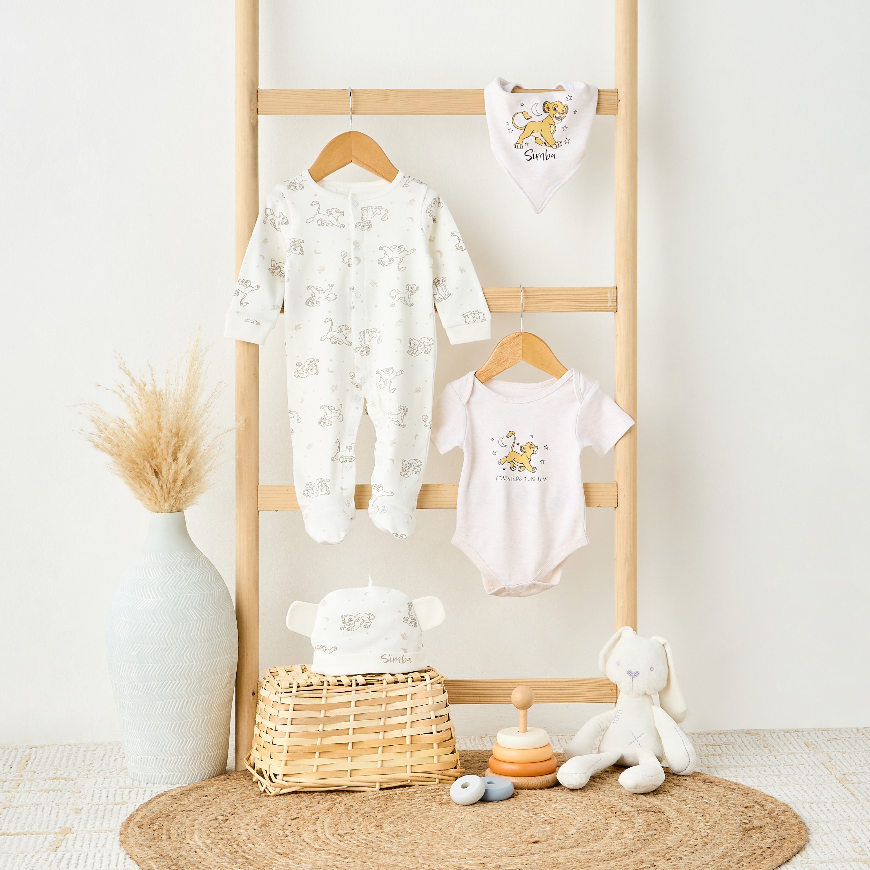 Disney 4-Piece Simba Print Clothing Gift Set