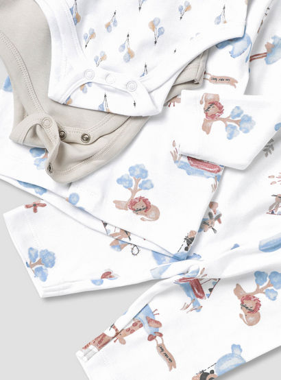 Set of 8 Juniors Clothing Gift Set with Print-baby-boys-clothing-setsandcoords-image-11
