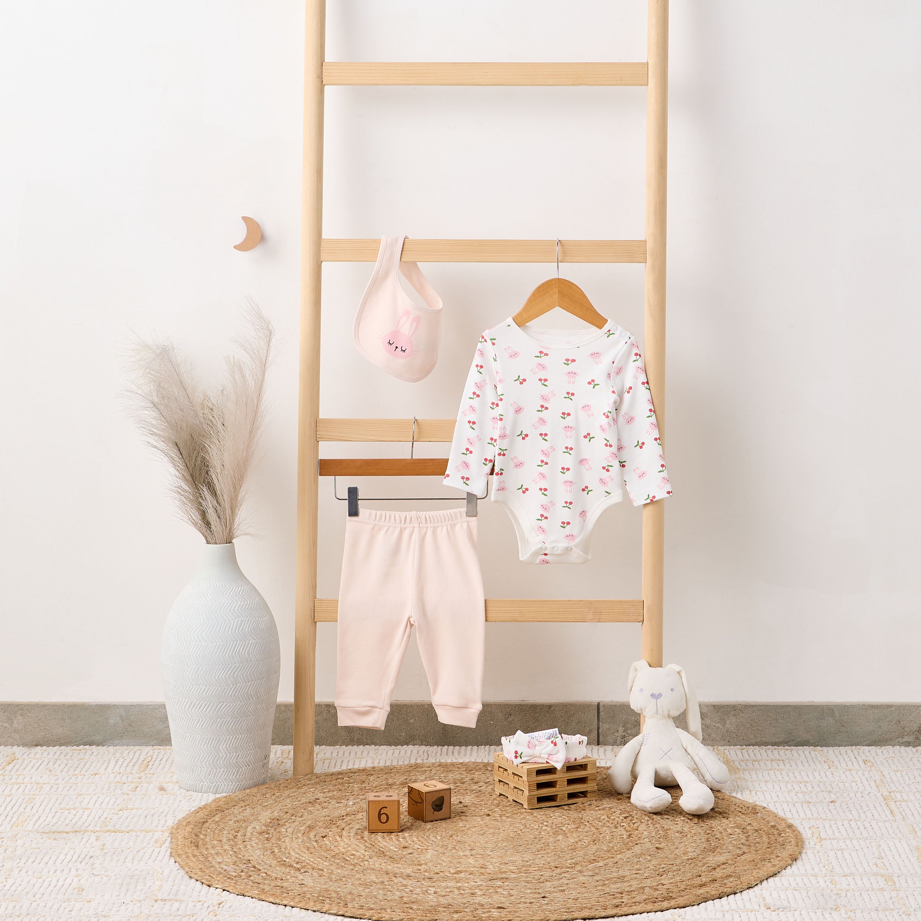 Juniors 4-Piece Bunny Print Clothing Set