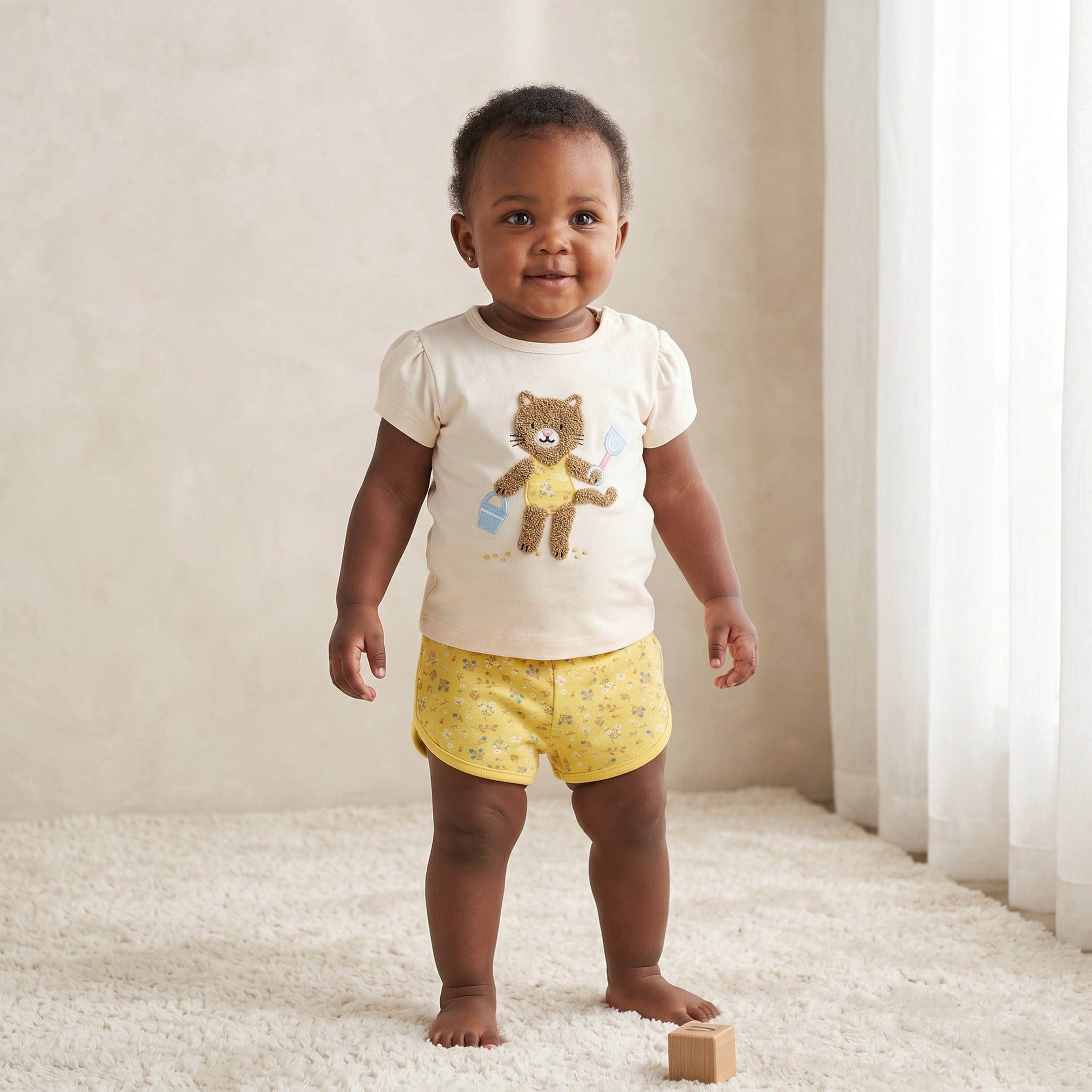 Juniors Crew Neck Short Sleeves T-shirt and Shorts Set with Cat Applique - Multicolour / 12-18 mths
