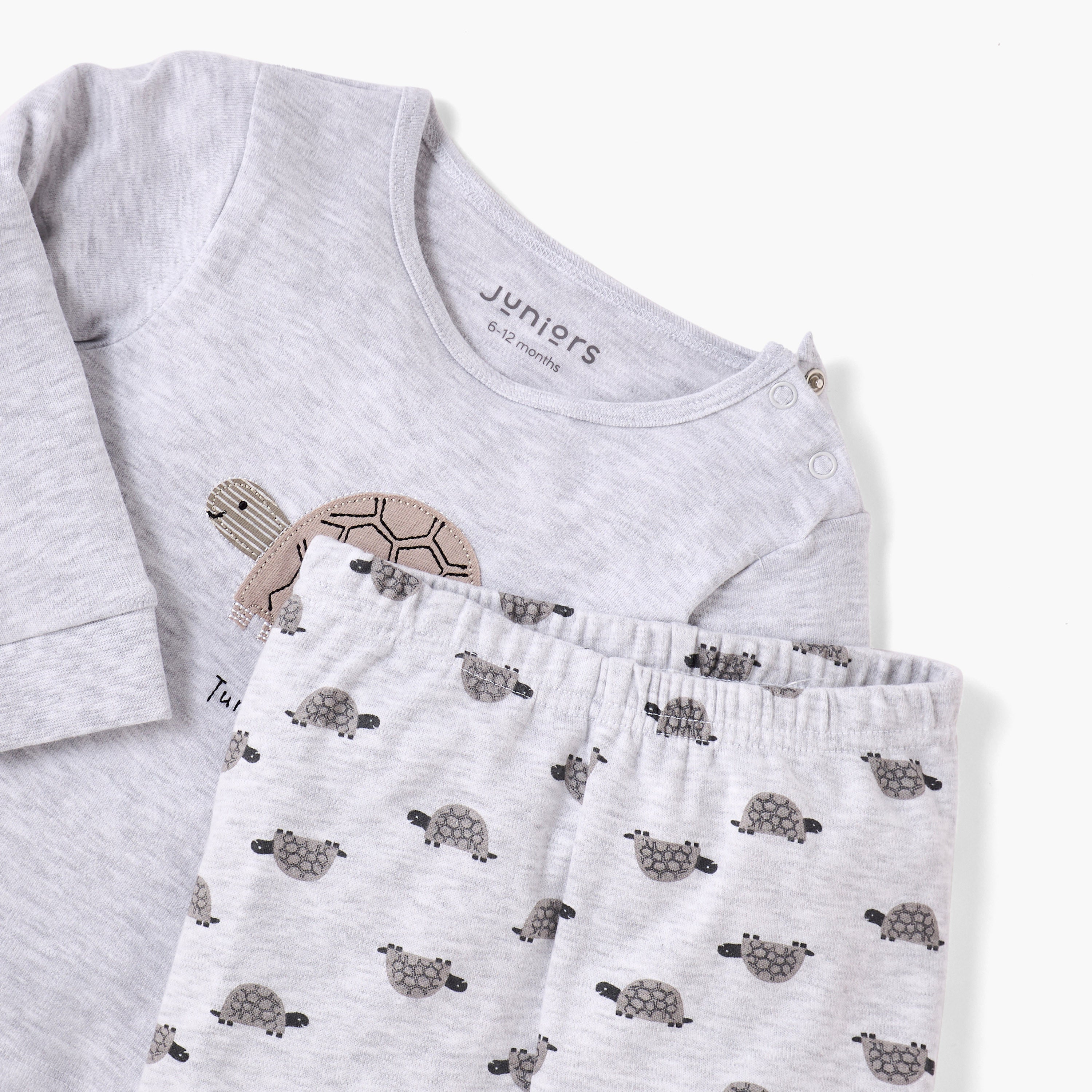 Juniors Turtle Print T-shirt and Pyjama Set