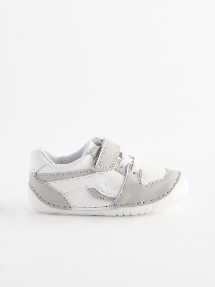 White/Neutral Standard Fit (F) Crawler Shoes