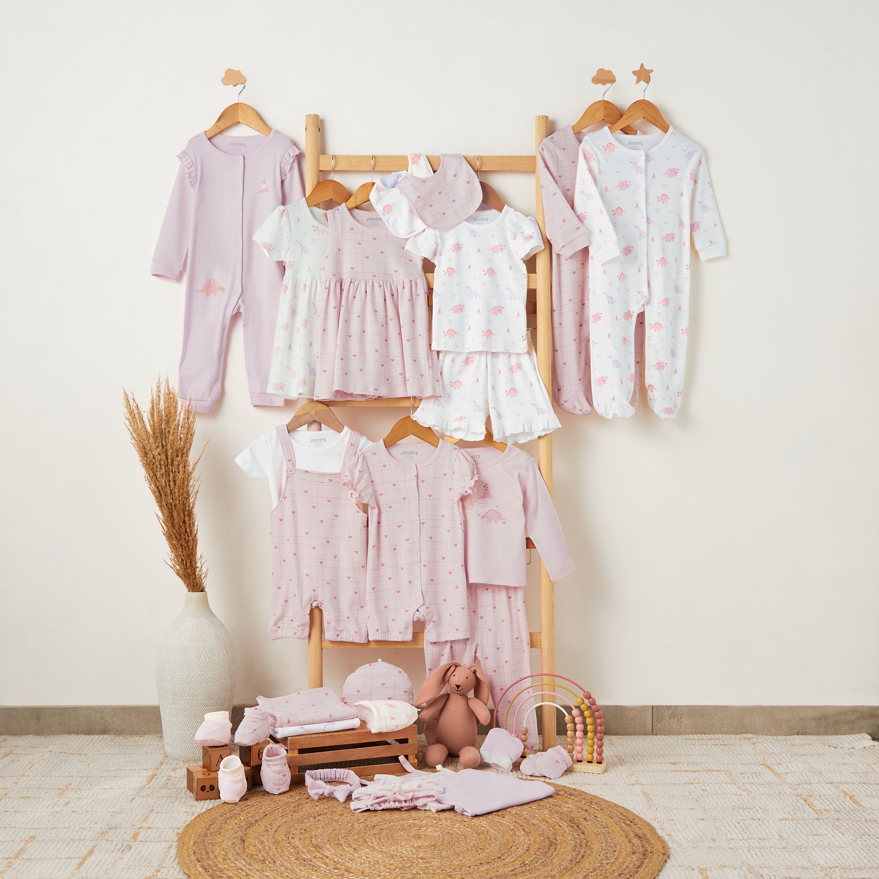 Juniors Short Sleeves T-shirt and Dungaree Set with Heart Print