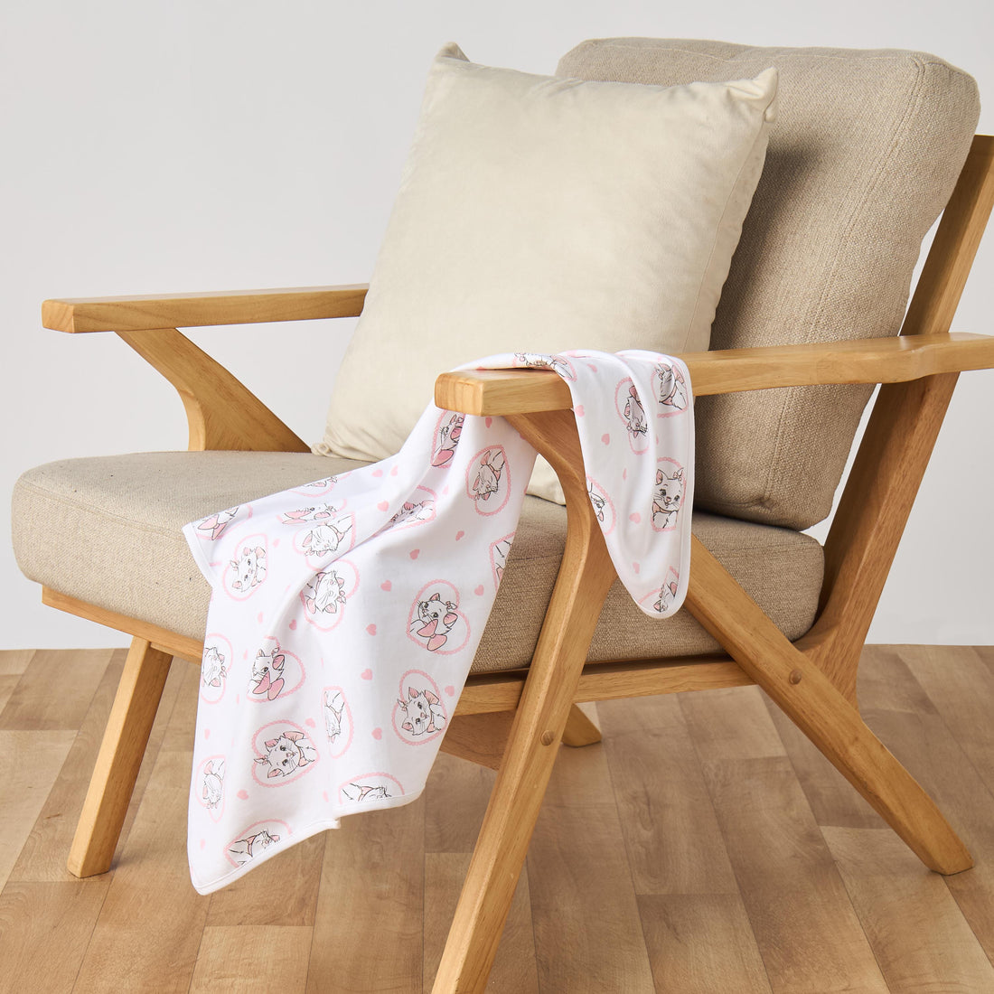 Pack of 2 Disney Receiving Blanket with Marie Print