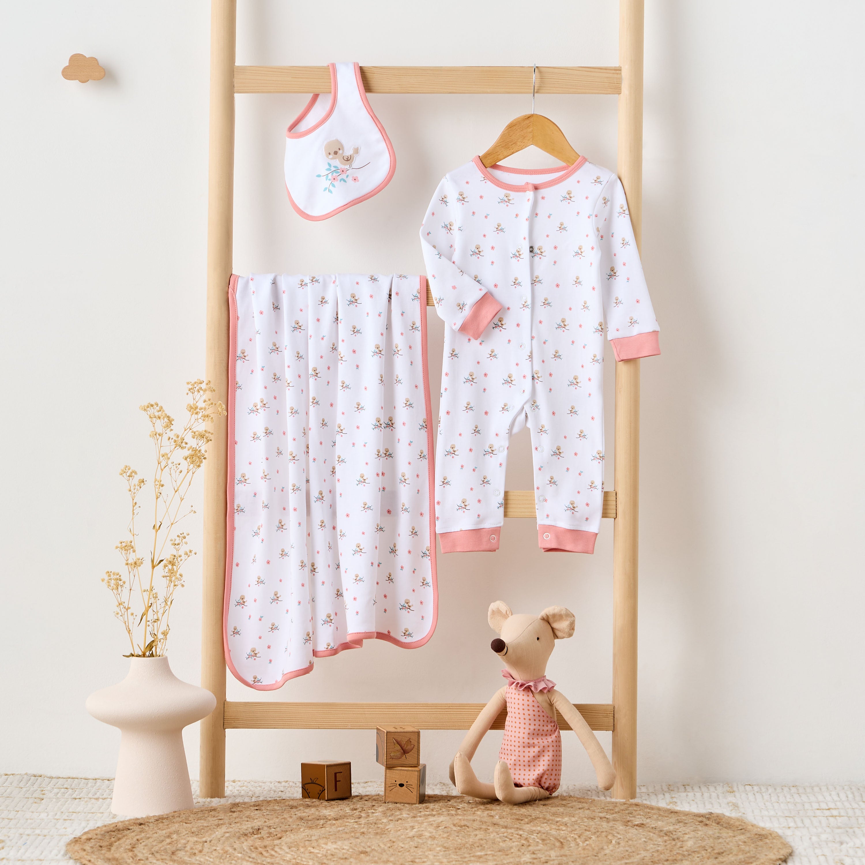 Juniors Printed Sleepsuit with Bib and Receiving Blanket