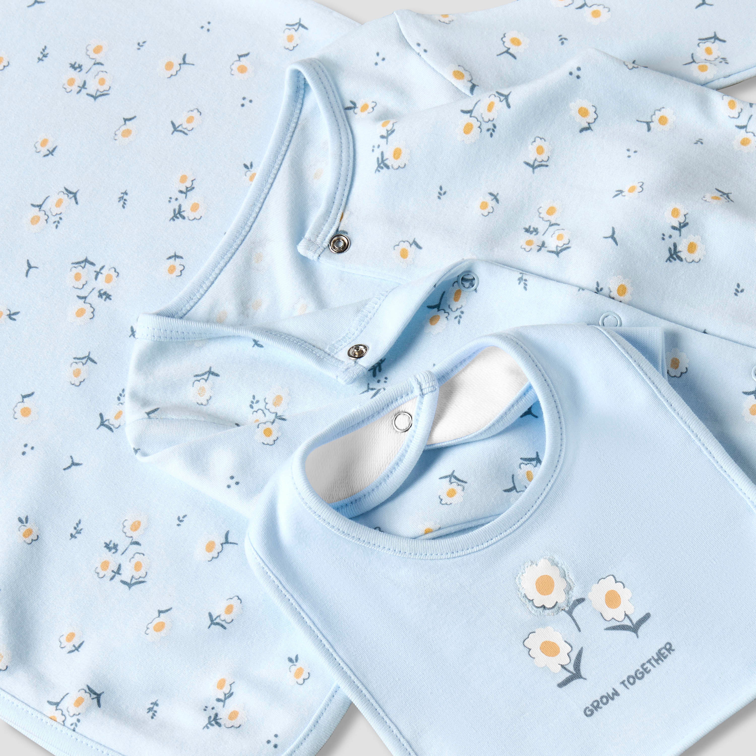 Set of 3 Juniors Clothing Gift Set with Floral Print