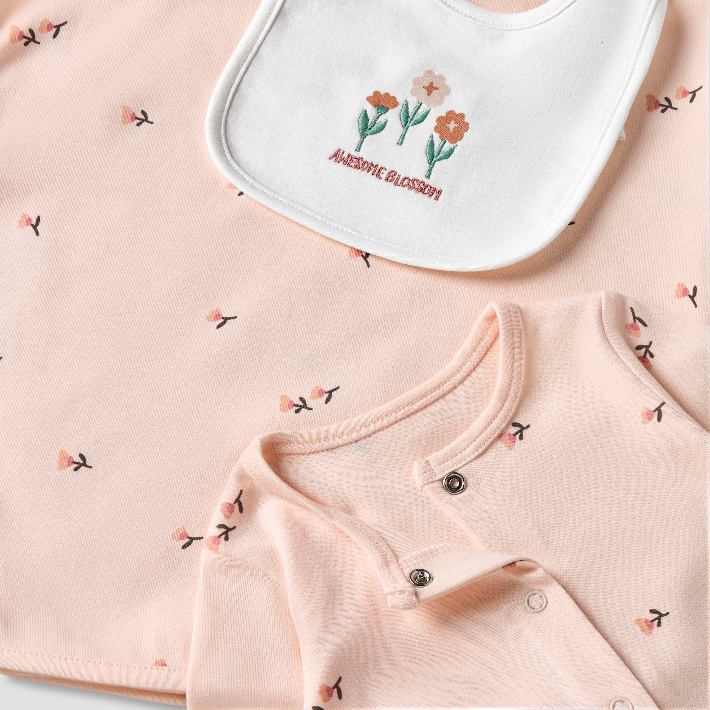 Set of 3 Juniors Clothing Gift Set with Floral Print