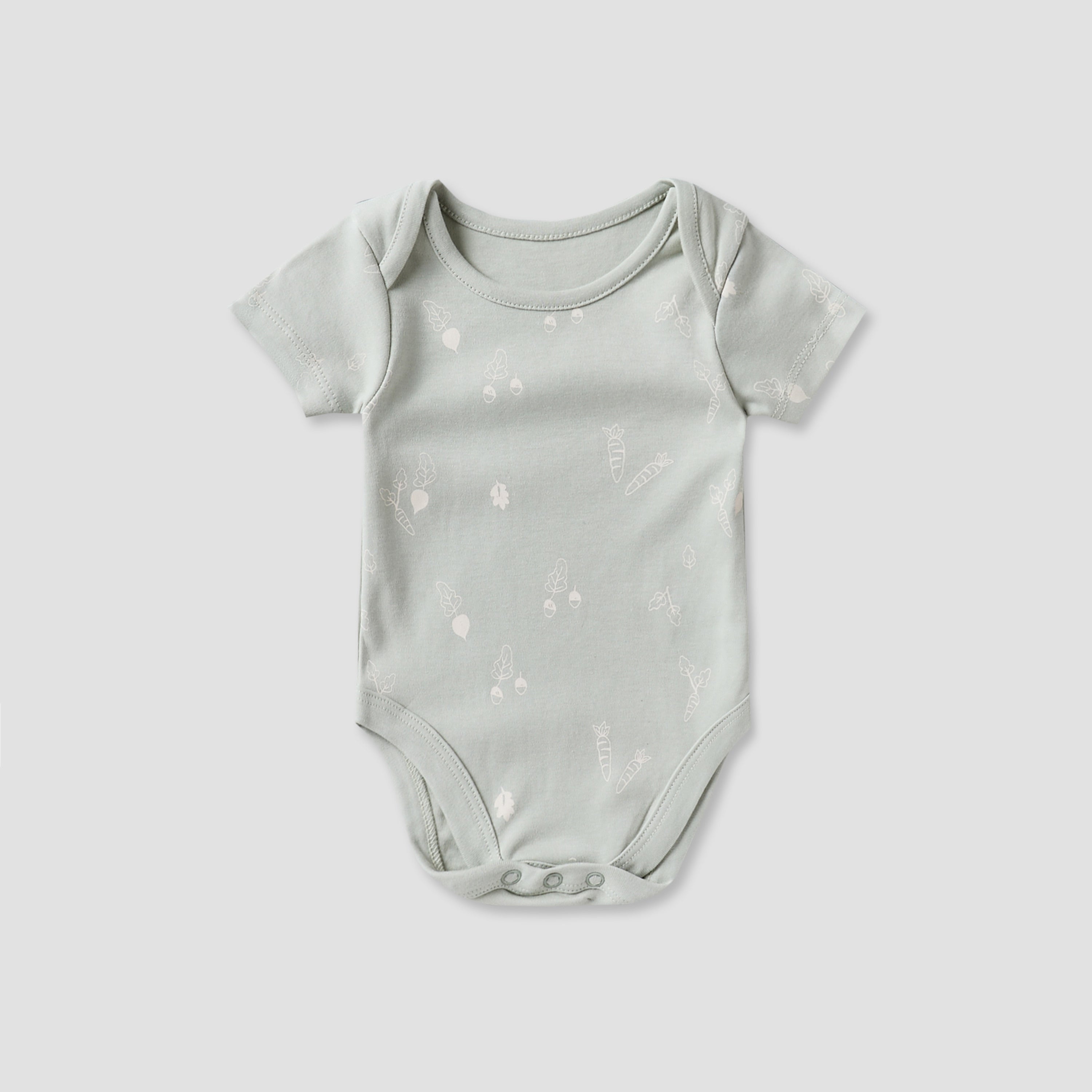 Set of 5 Juniors Clothing Gift Set with Carrot Print
