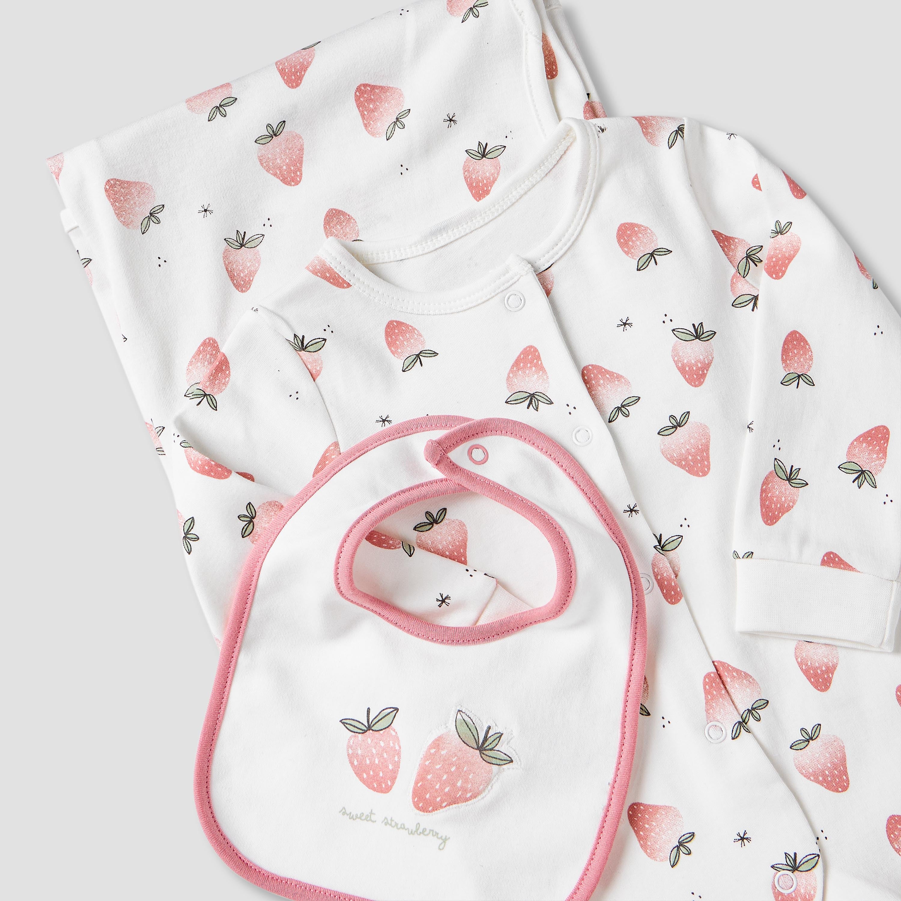 Set of 3 Juniors Clothing Gift Set with Snap Button Closure