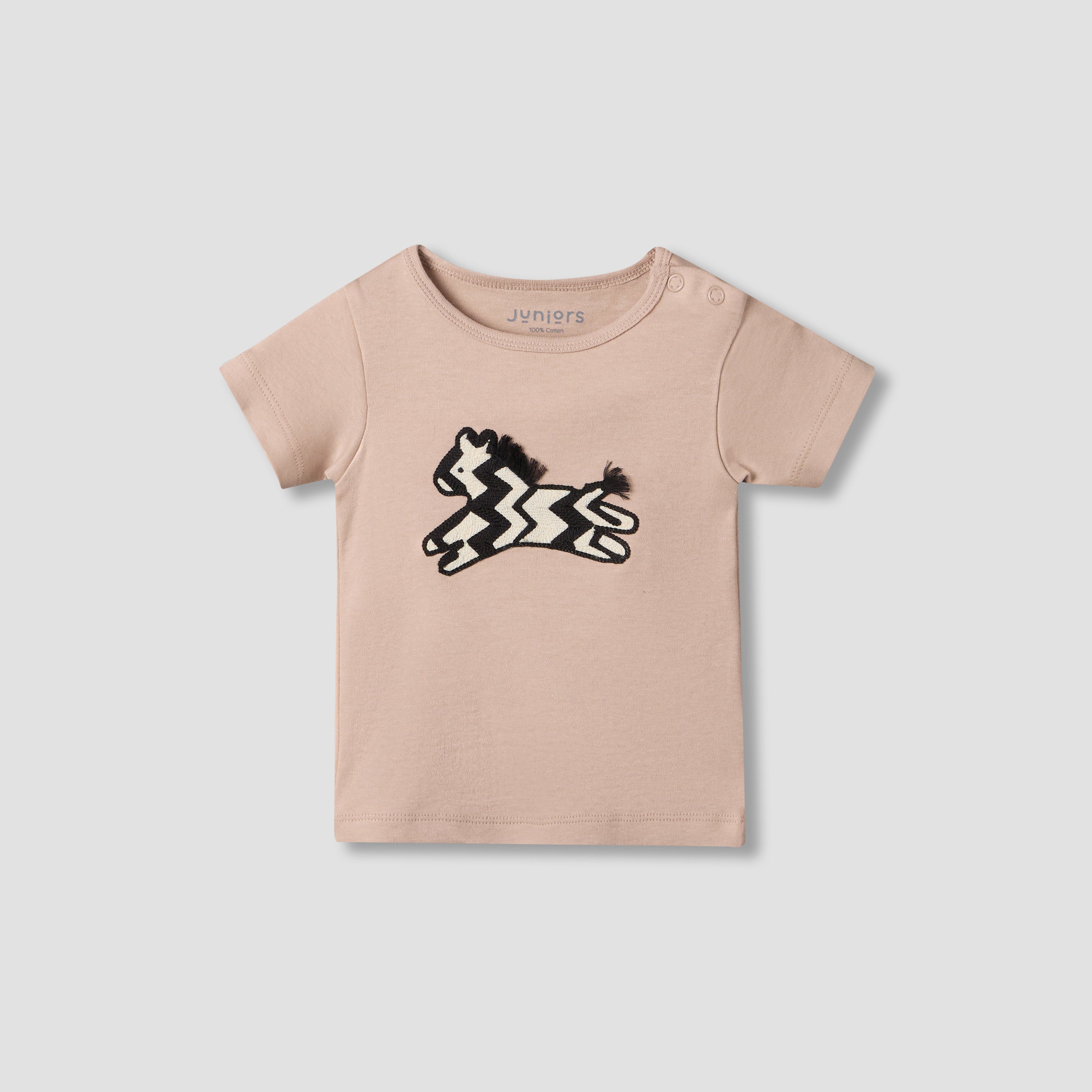 Juniors Round Neck Short Sleeve T-shirt and Shorts Set with Zebra Applique