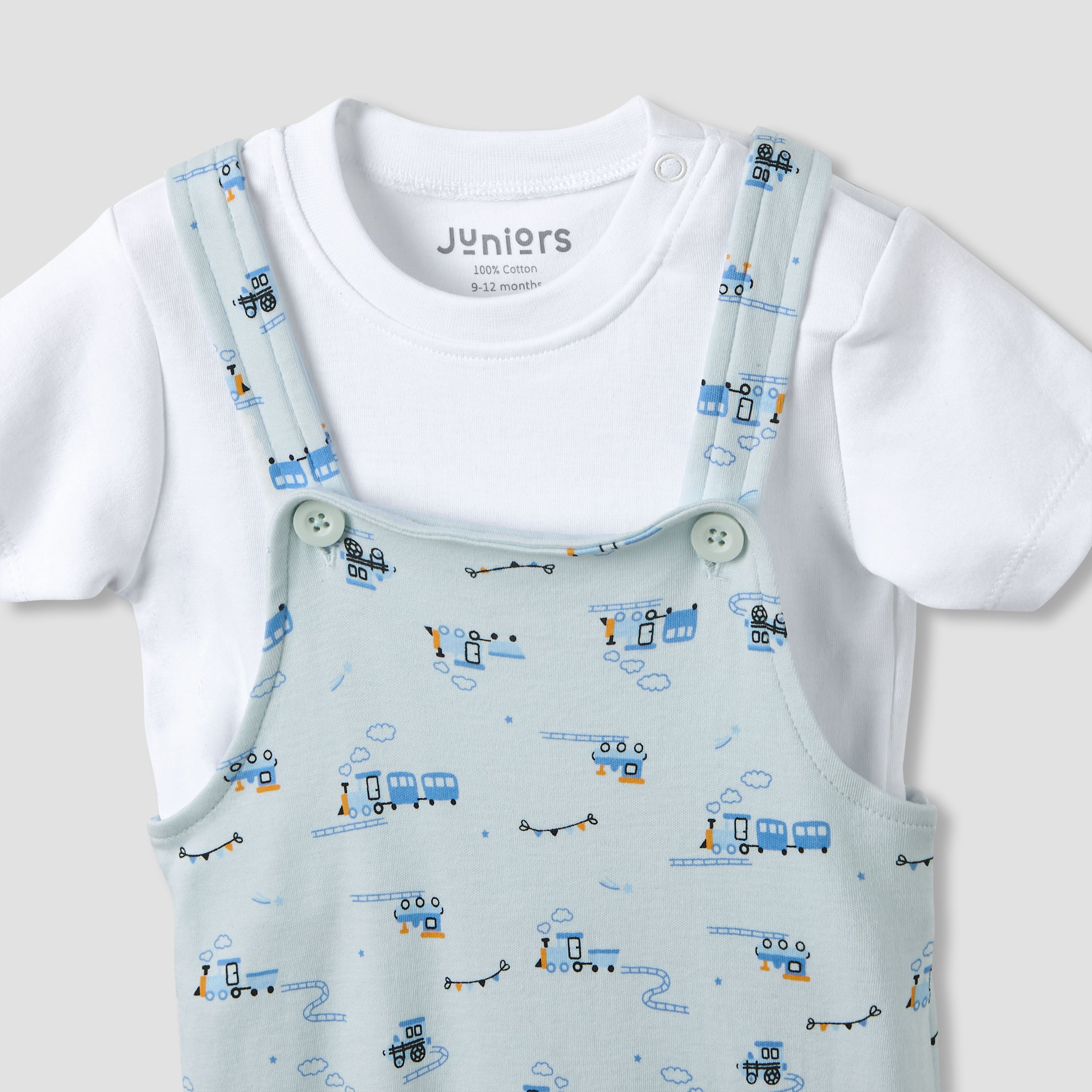 Juniors Crew Neck Short Sleeve T-shirt and Dungaree Set with Train Print