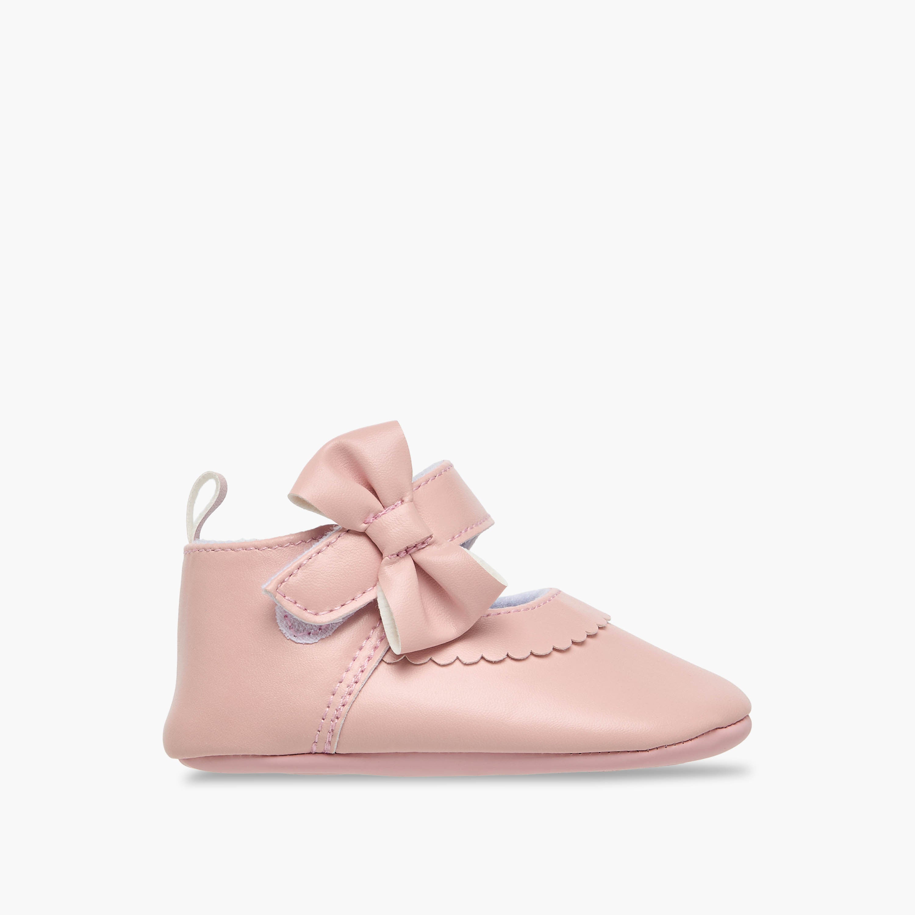 Juniors Booties with Bow Applique and Scalloped Edge