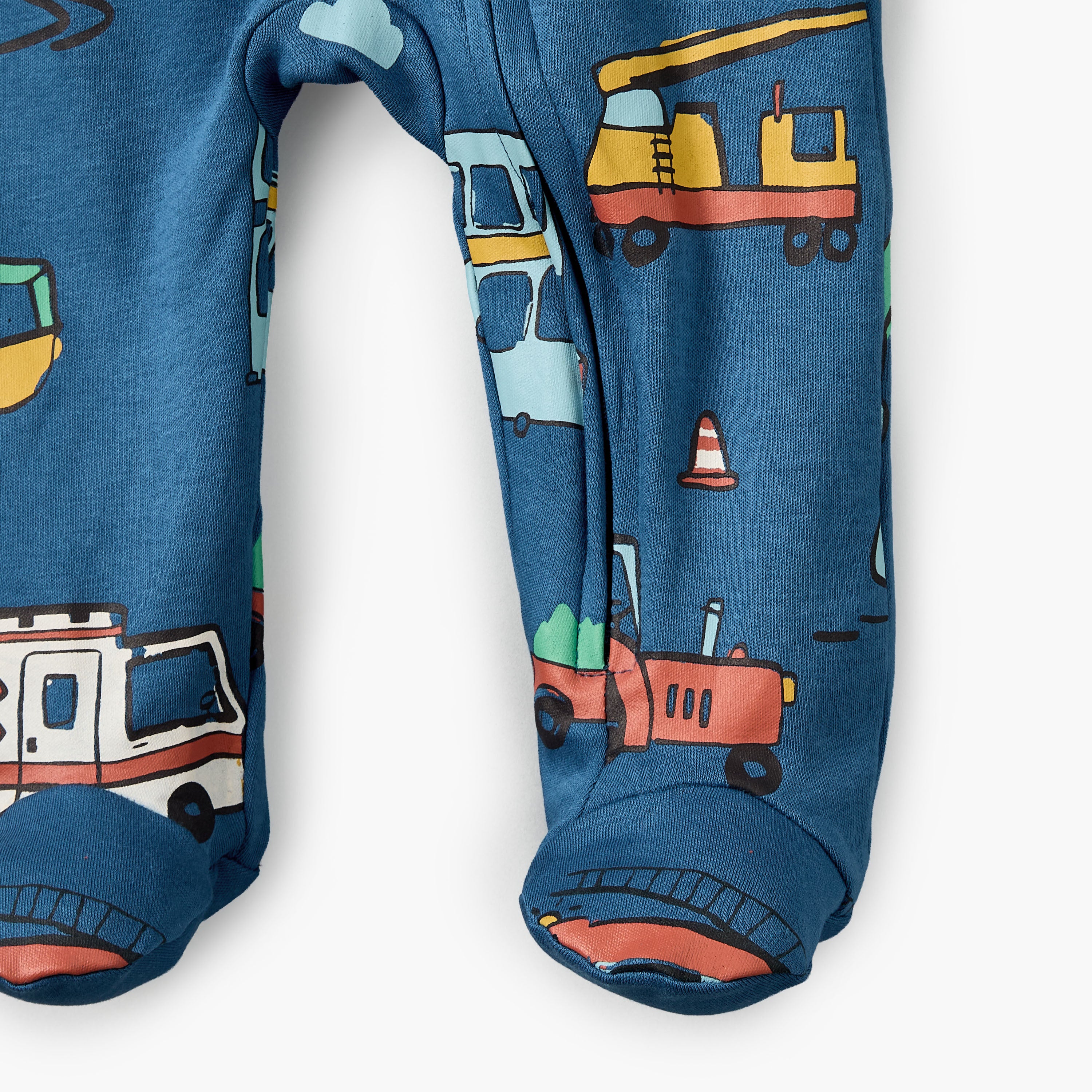 Juniors Cotton Crew Neck Long Sleeves Sleepsuit with Vehicle Print