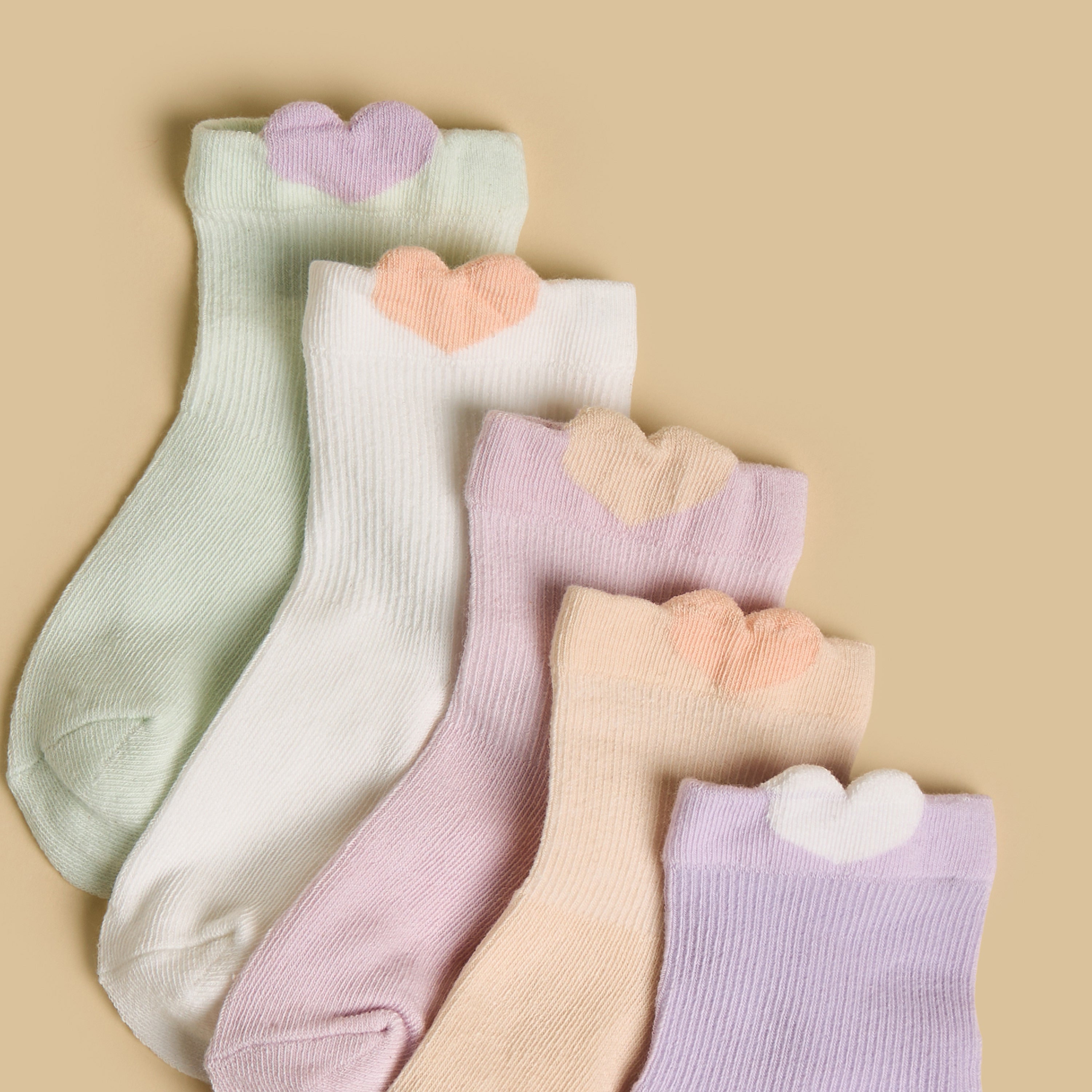 Pack of 5 - Heart Accent Anti-Skid Ankle Length Socks