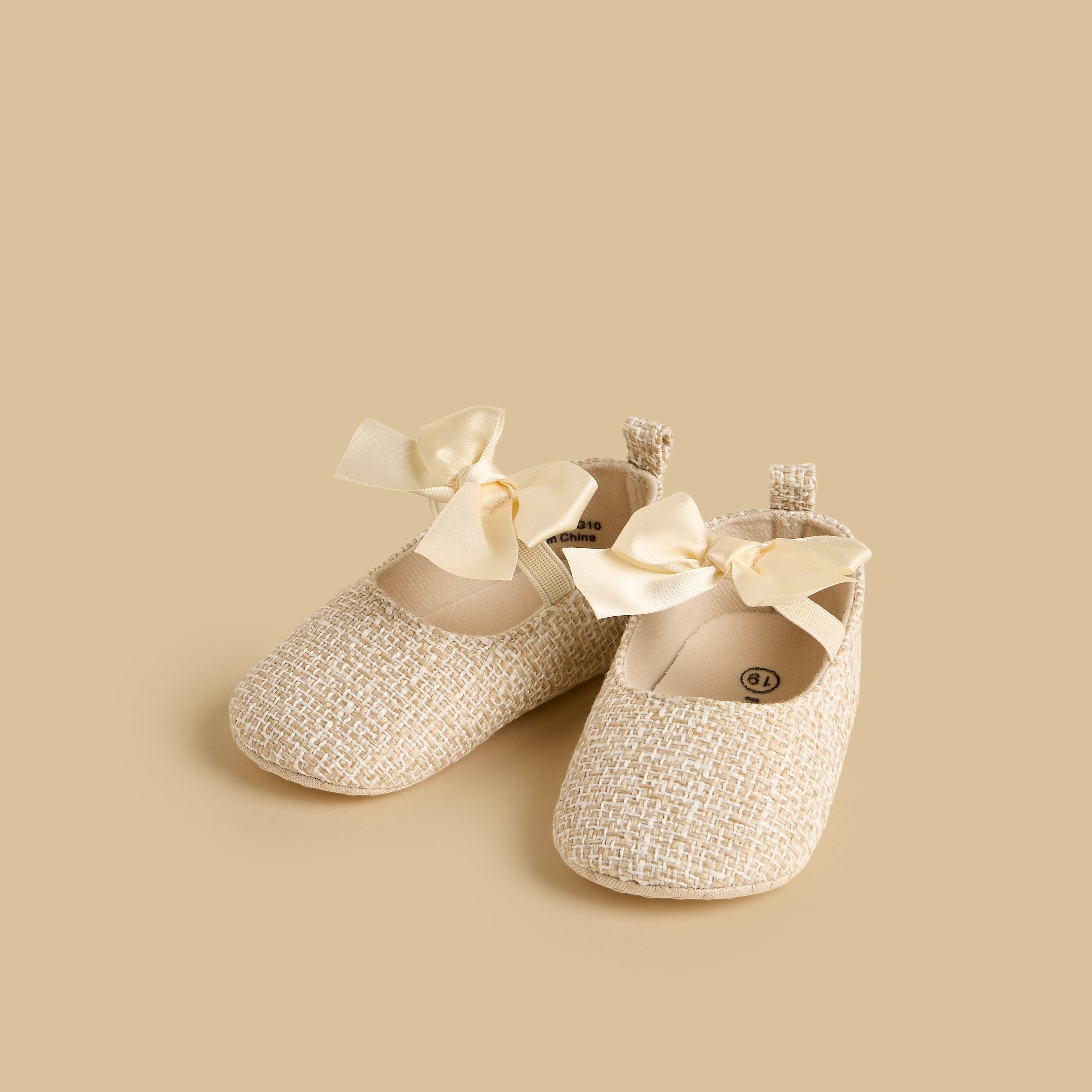 Bow Accent Booties - Cream / 17