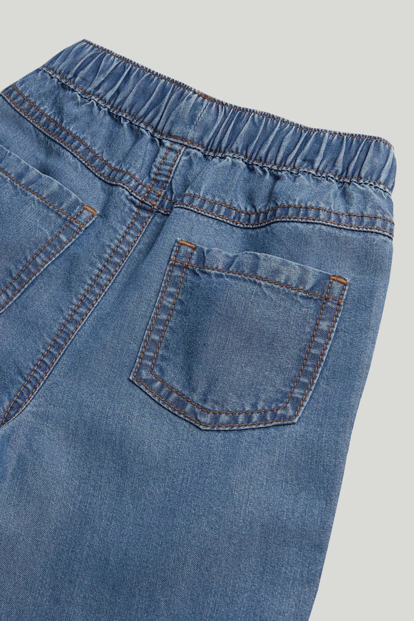 Barrel-Leg Denim Jeans