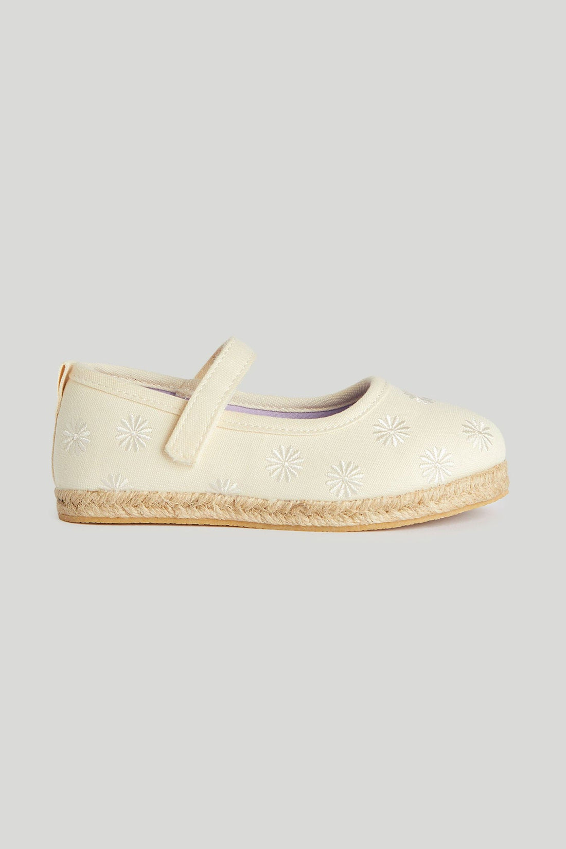 Ivory Canvas Shoes - Cream / 11 Junior