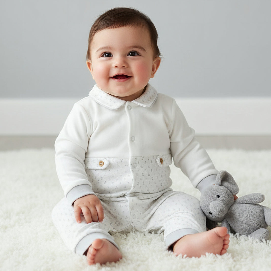 Giggles Cotton Collared Long Sleeve Sleepsuit with Snap Button Closure - White / 12-18 mths