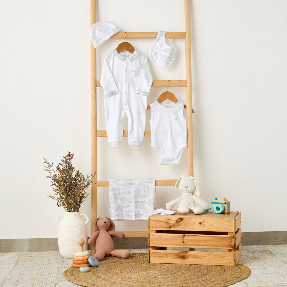 Giggles 6-Piece Assorted Clothing Set