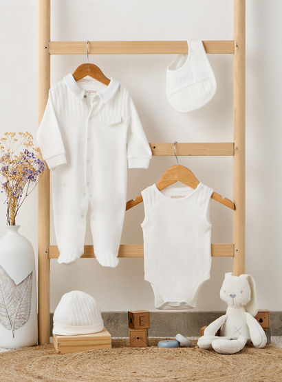 Giggles 4-Piece Boys Gift Set - Cotton - Sleepsuit, Cap, Bodysuit - Textured-baby-boys-clothing-setsandcoords-image-10