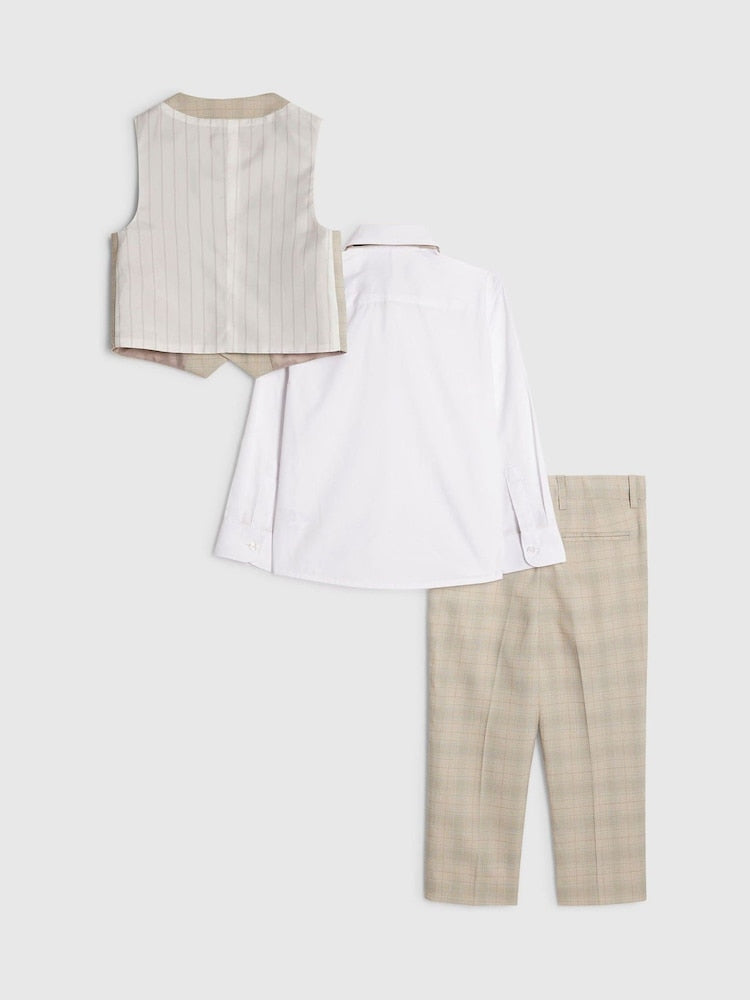River Island Brown 4 Piece Tailored Waistcoat Shirt Bow Tie & Suit Trouser Set