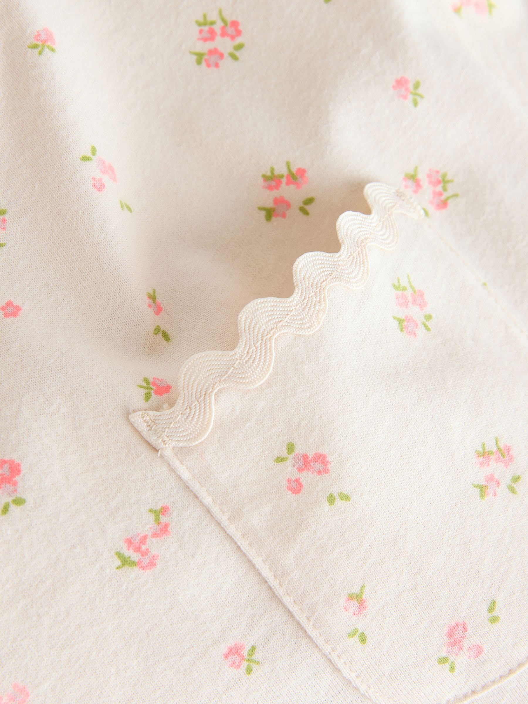 Ecru White Ditsy Floral Short Sleeve Ric Rac Trim T-Shirt (3mths-7yrs) - Size 3-6 Months (62-68cm)