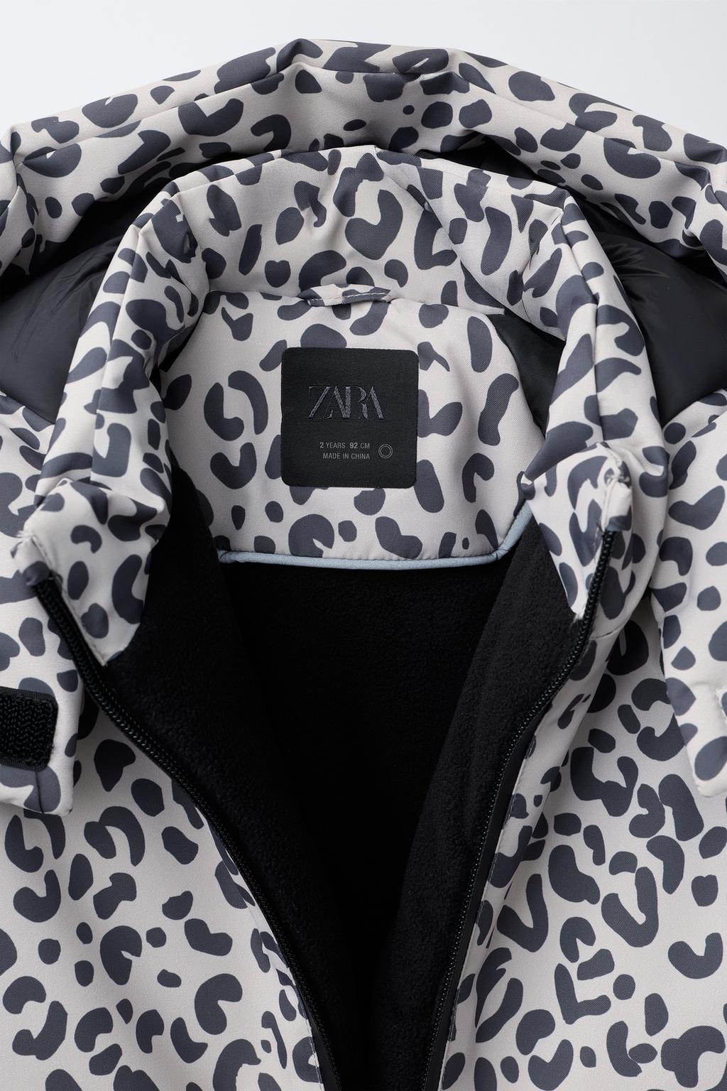 WATER-RESISTANT AND WINDPROOF ANIMAL PRINT JUMPSUIT