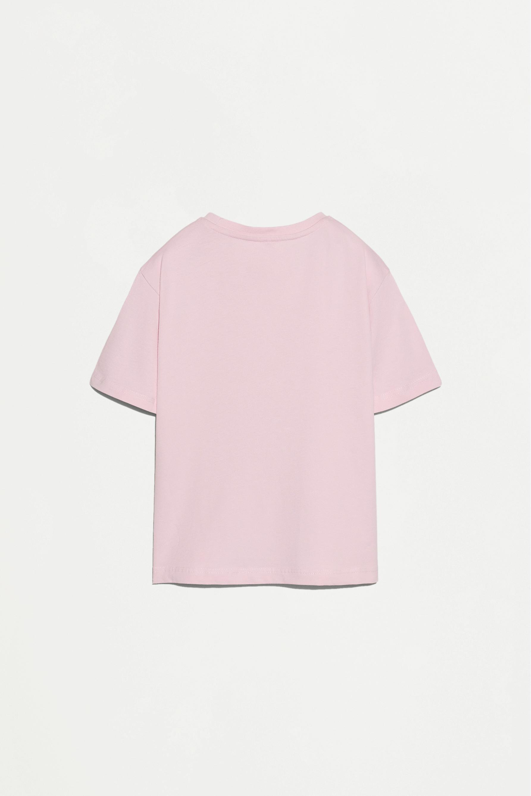 4-pack of plain T-shirts