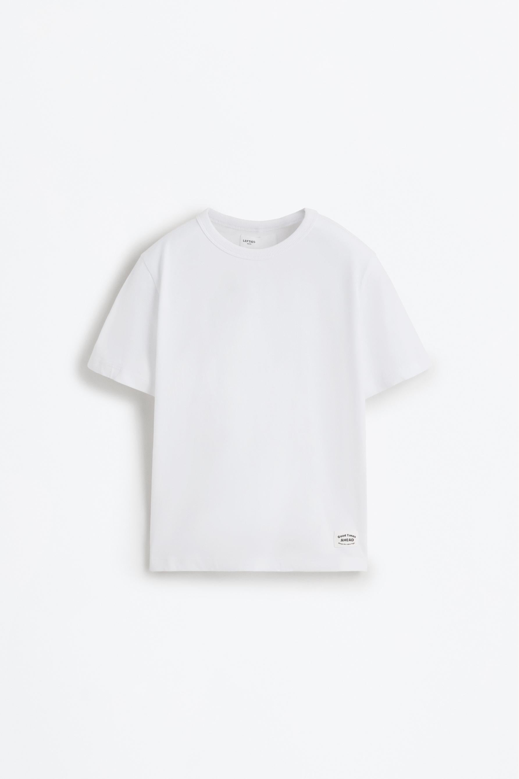 4-pack of plain T-shirts
