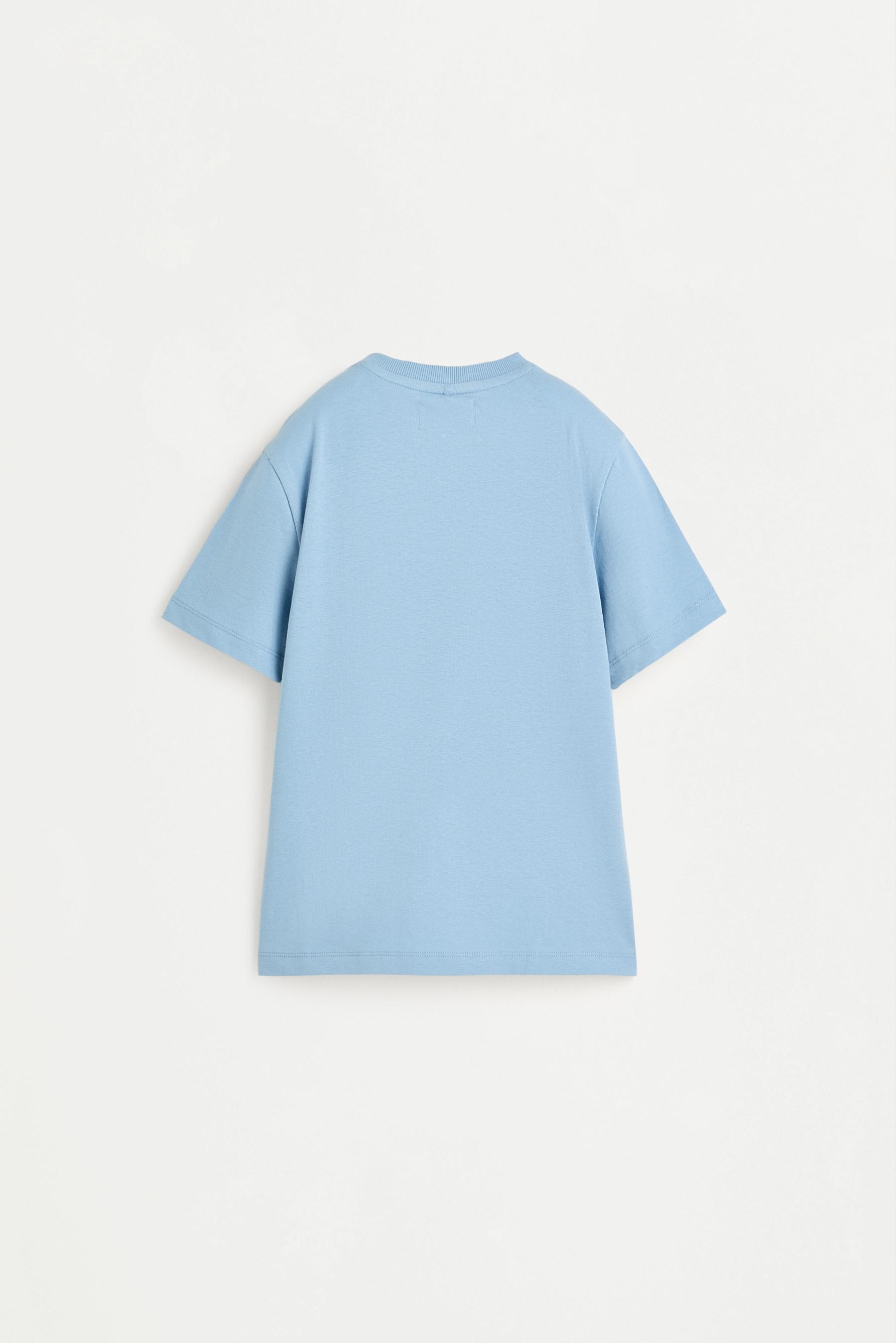 4-pack of plain T-shirts