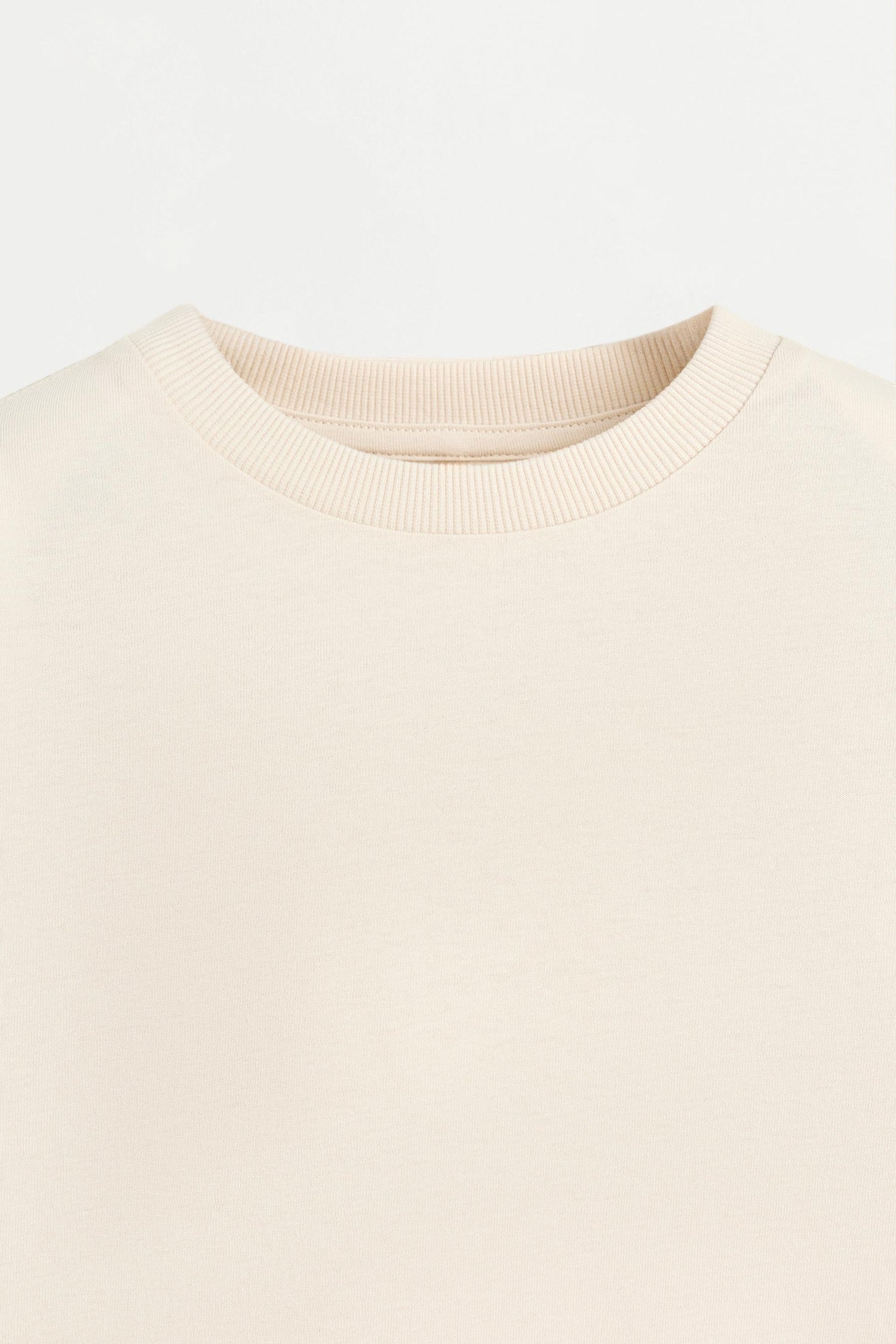 4-pack of plain T-shirts